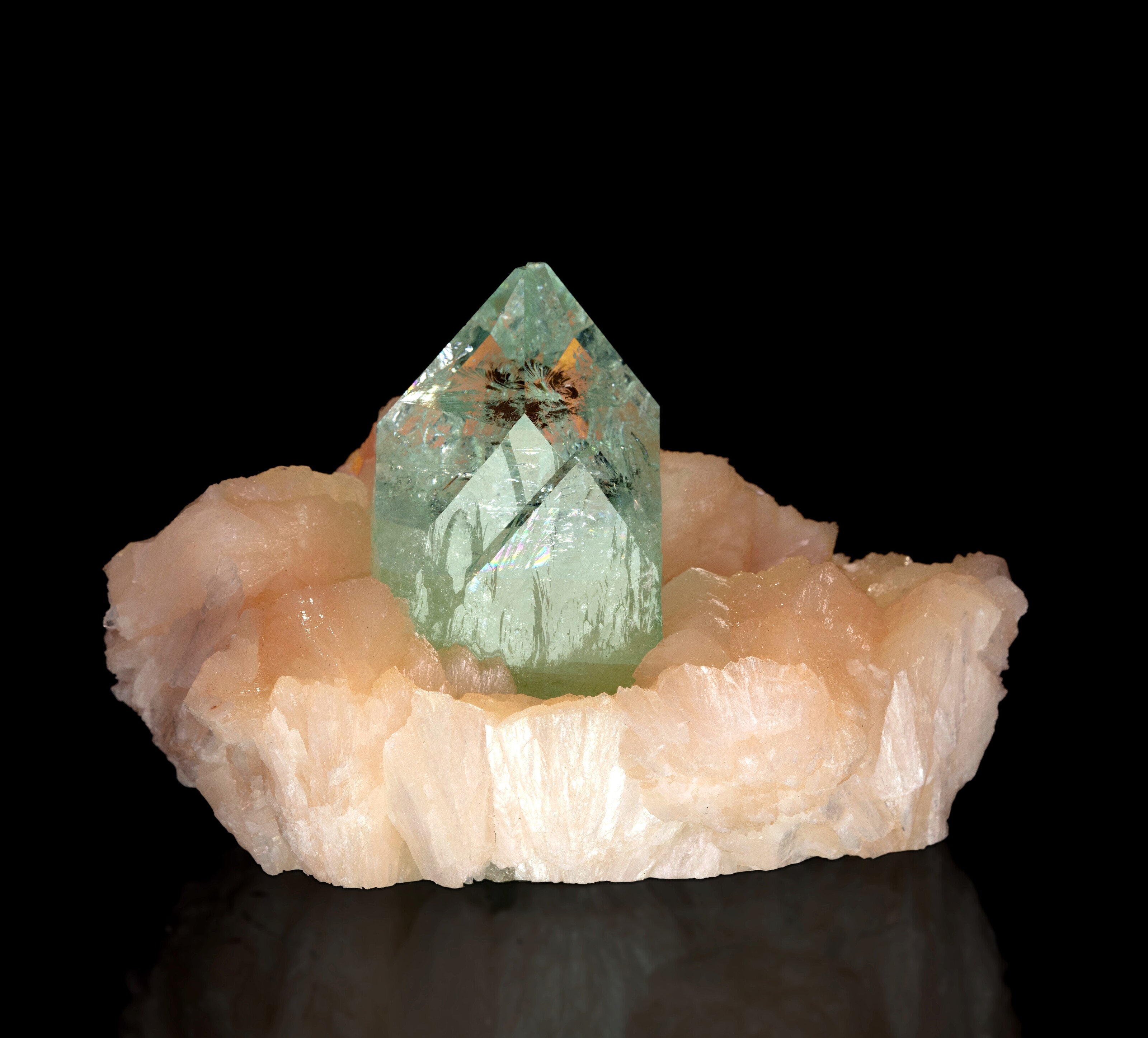 APOPHYLLITE ON STILBITE