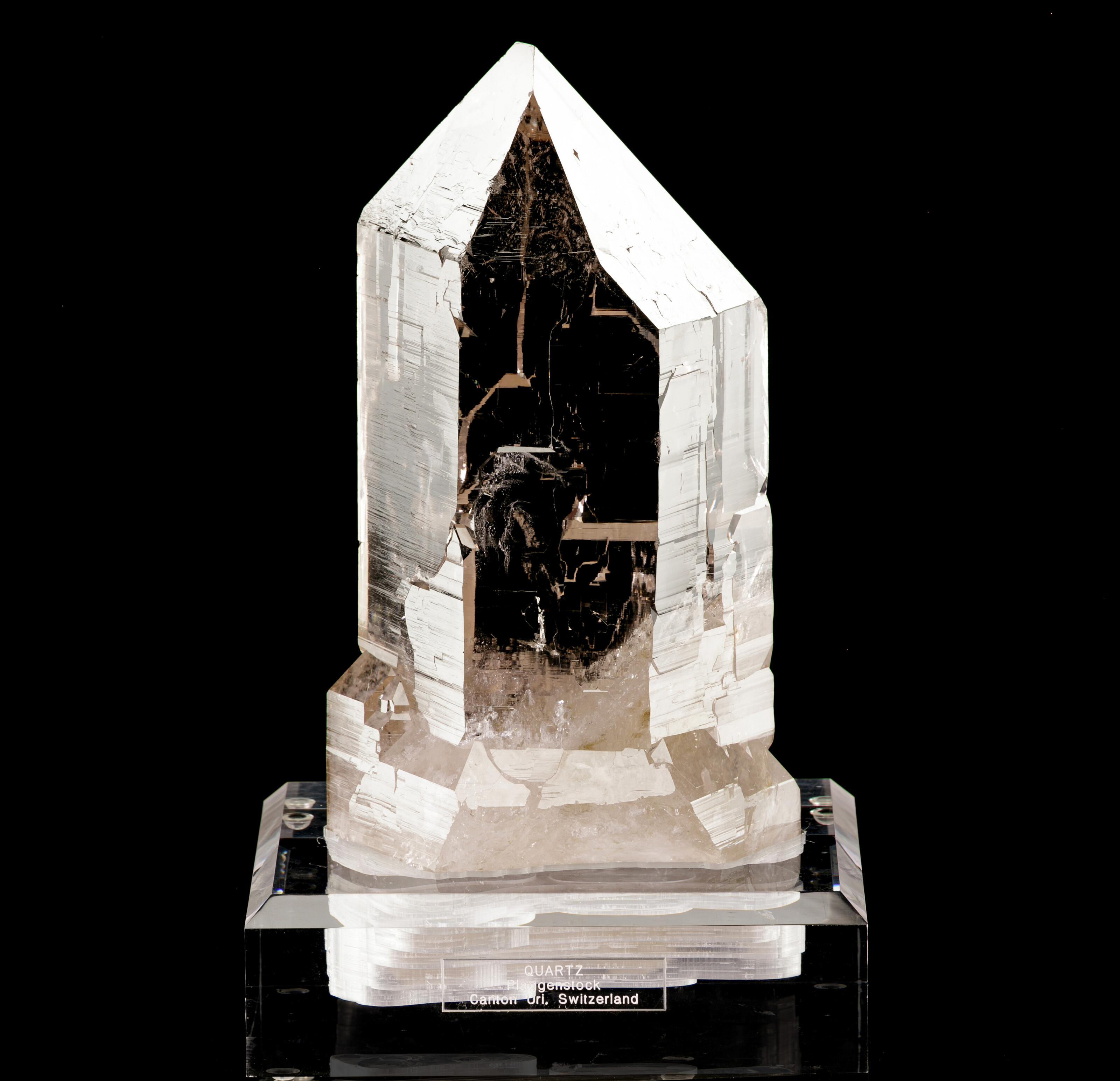 GEM QUARTZ CRYSTAL image 3
