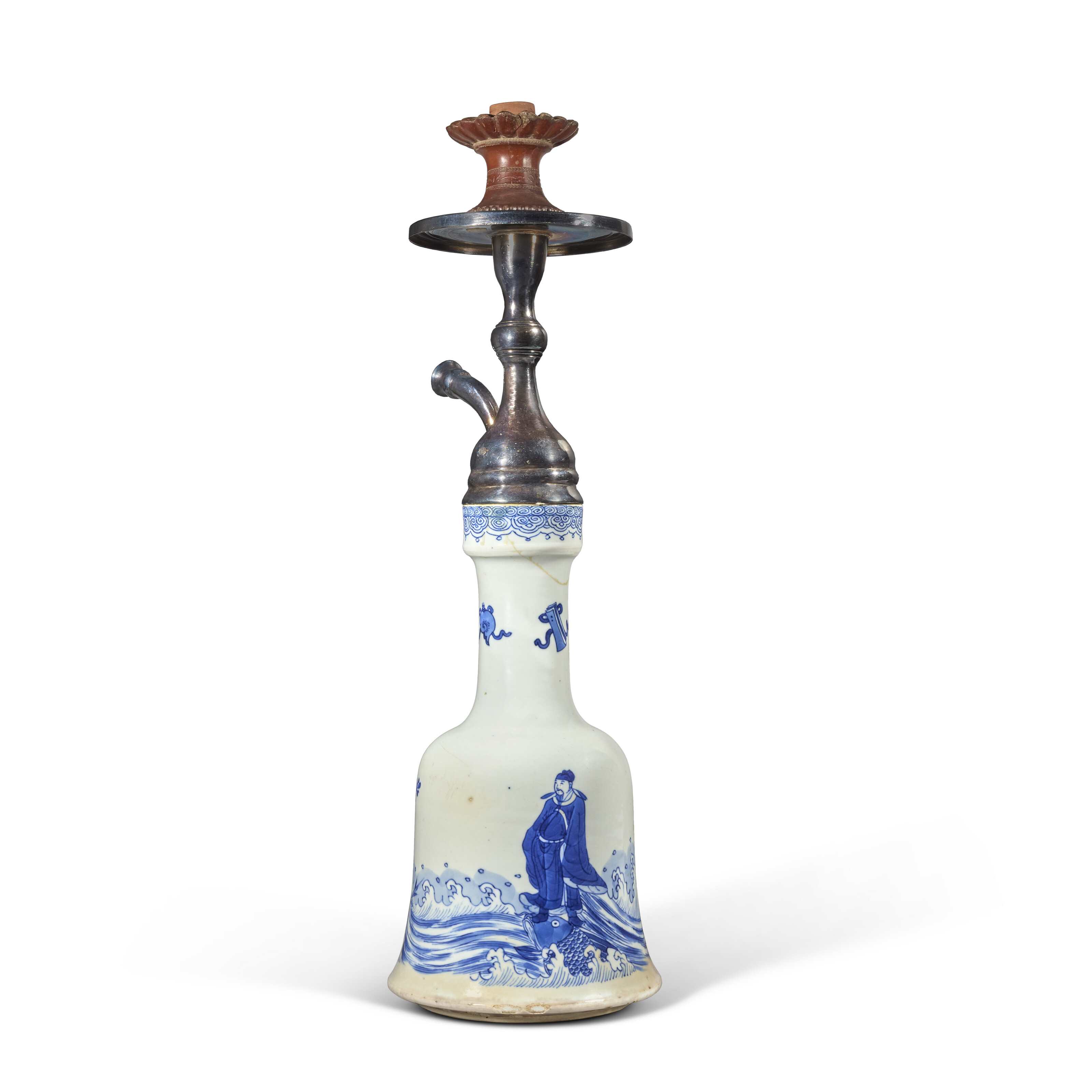 清康熙青花仙人過海图水烟瓶（金屬配件為後加）, CHINA, QING DYNASTY