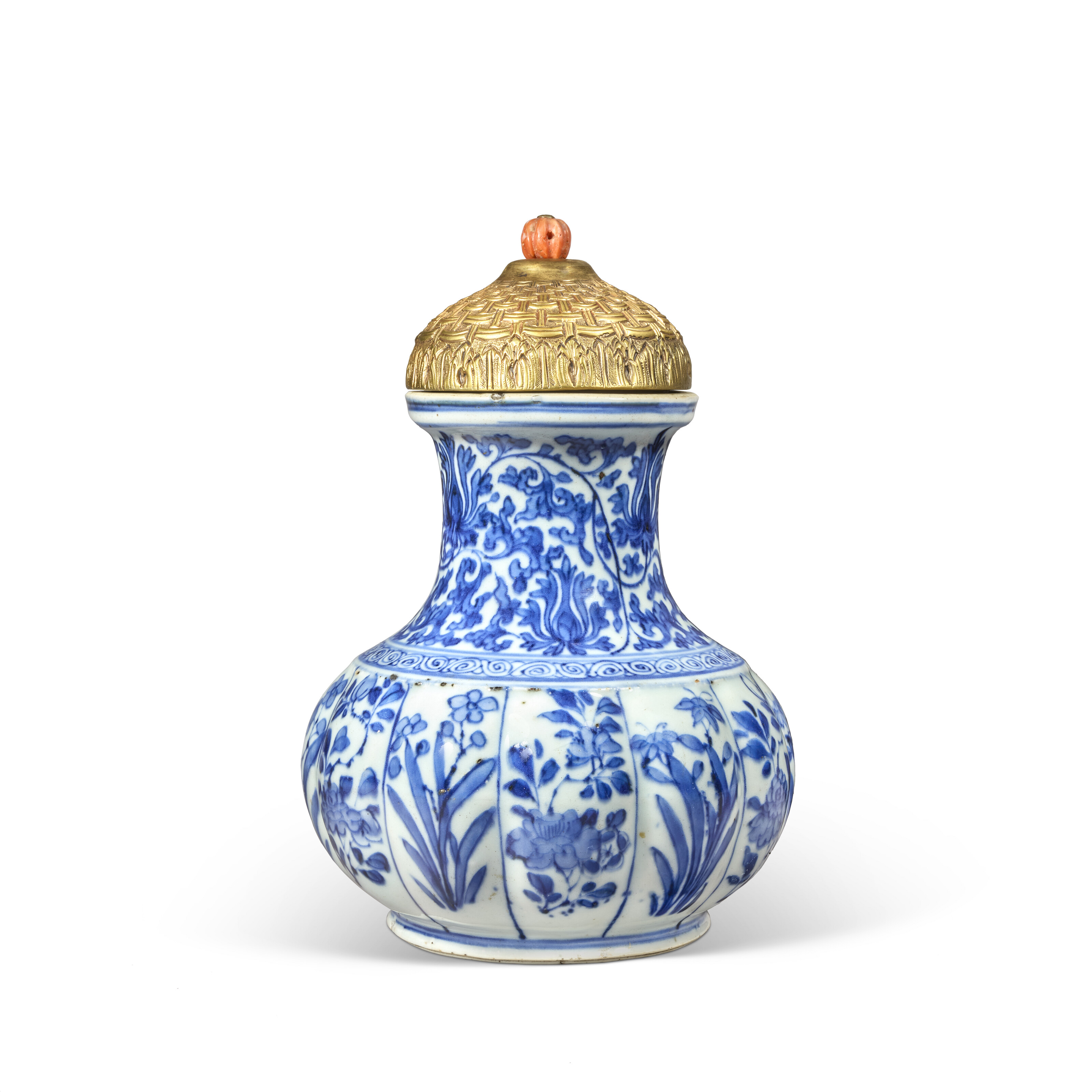 清末祭蓝釉玉壶春瓶「大清乾隆年制」款, CHINA, LATE QING DYNASTY