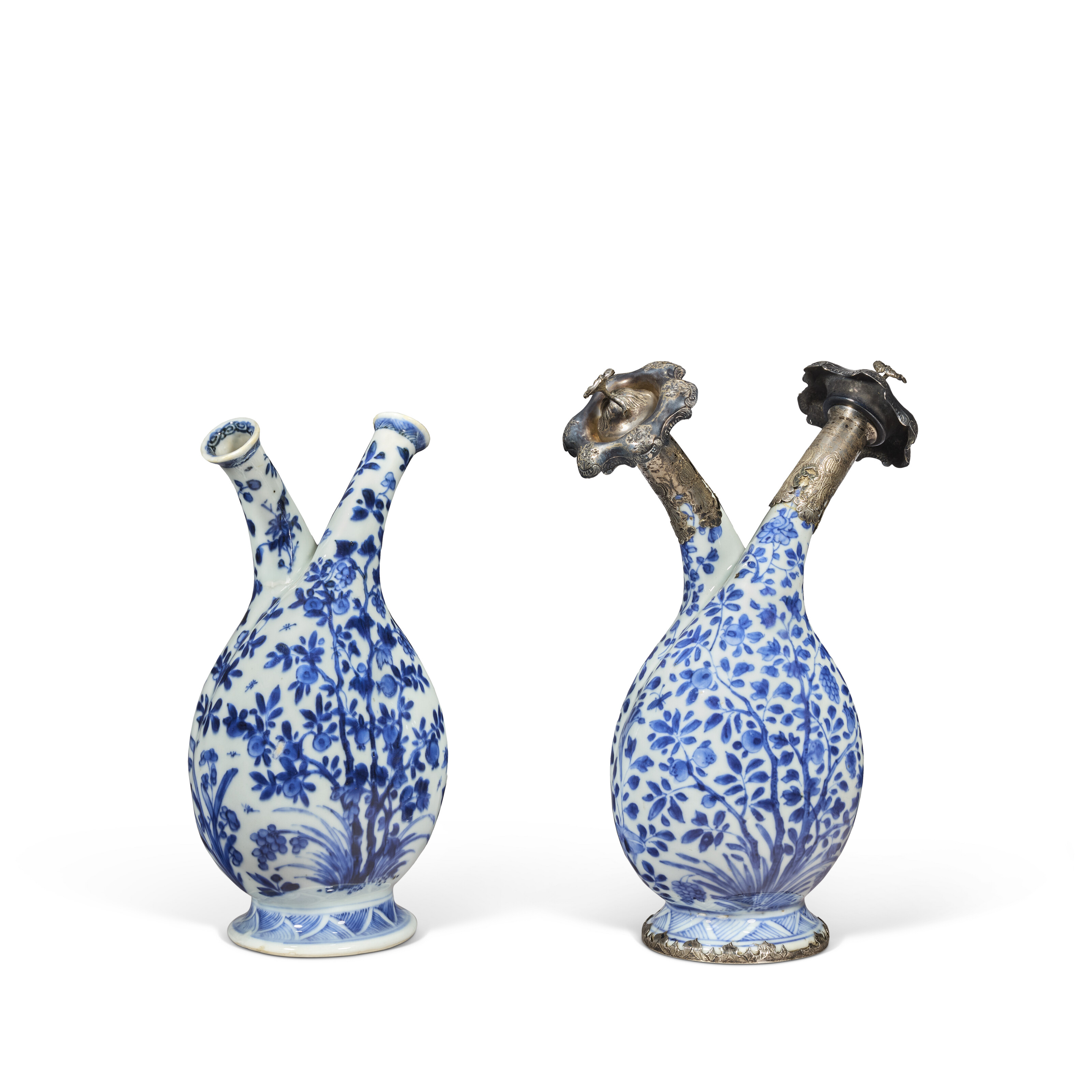 【2025】お歳暮・冬ギフト 清康熙青花果树纹双管瓶一组两件, KANGXI DYNASTY, QING CHINA, 工芸品