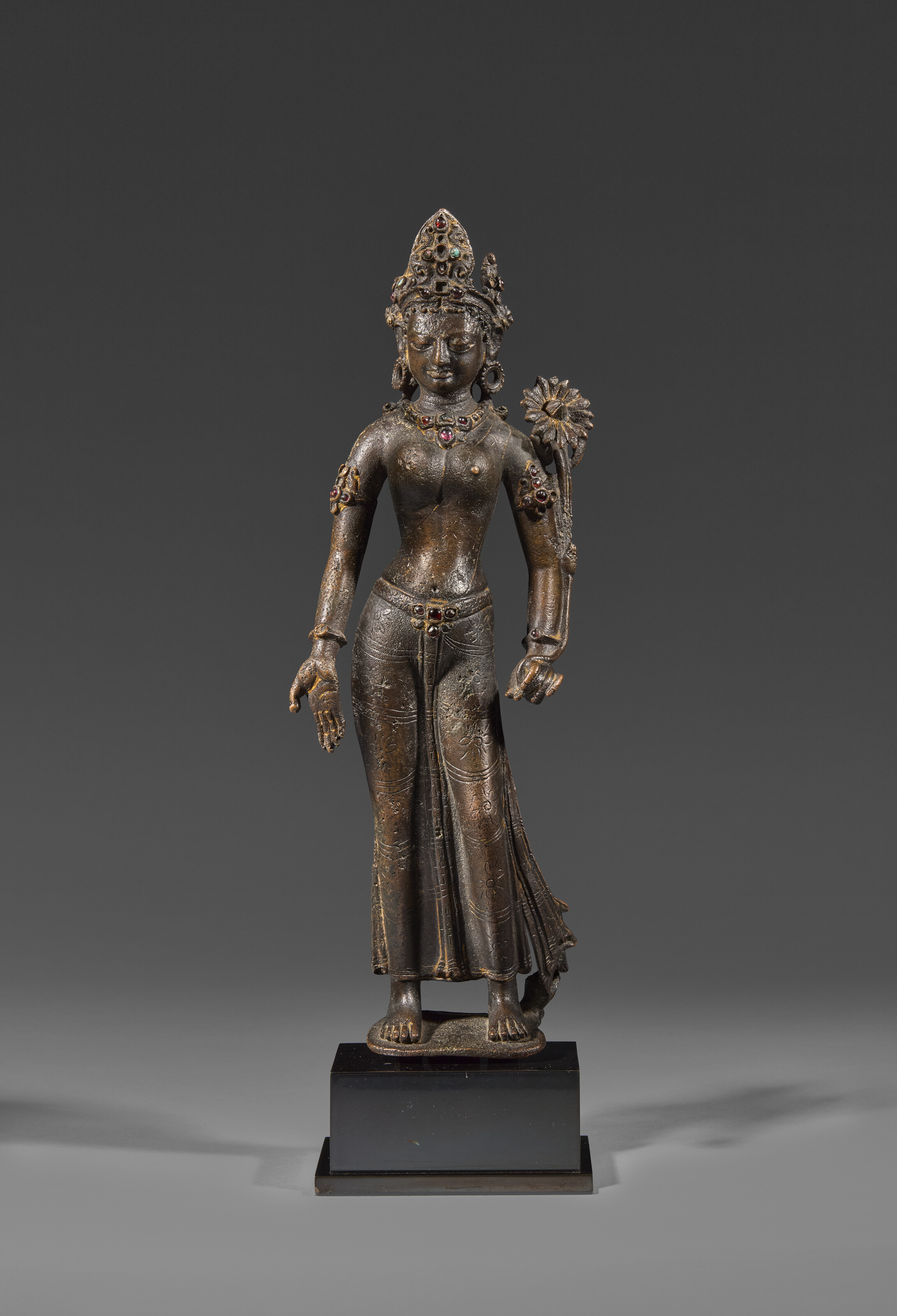 A copper alloy figure of Tara, Nepal, Licchavi-Thakuri dynasty, circa 9th-10th century, offered in Art d'Asie on 10 December 2025 at Christie's in Paris