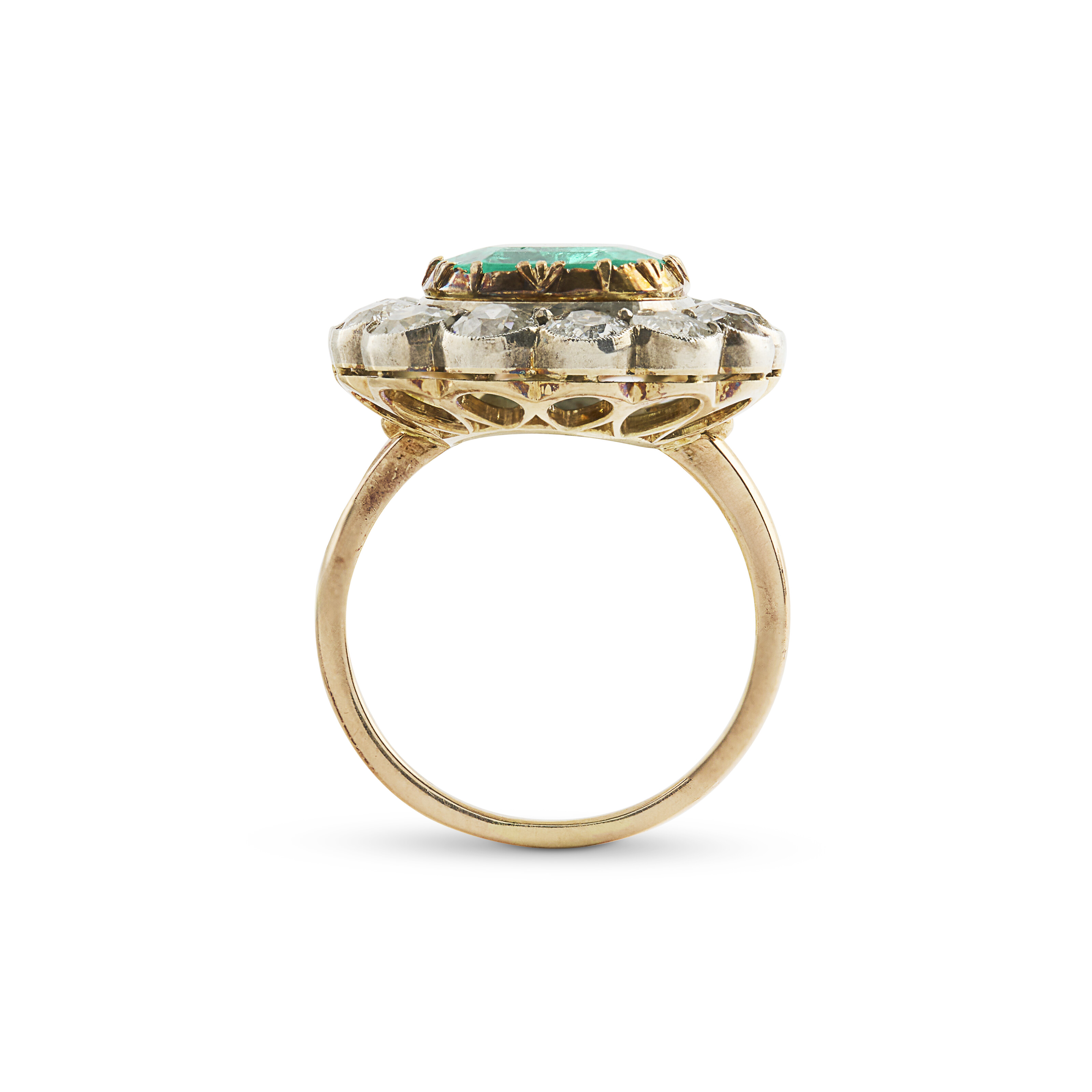 NO RESERVE - BAGUE ÉMERAUDE ET DIAMANTS image 3