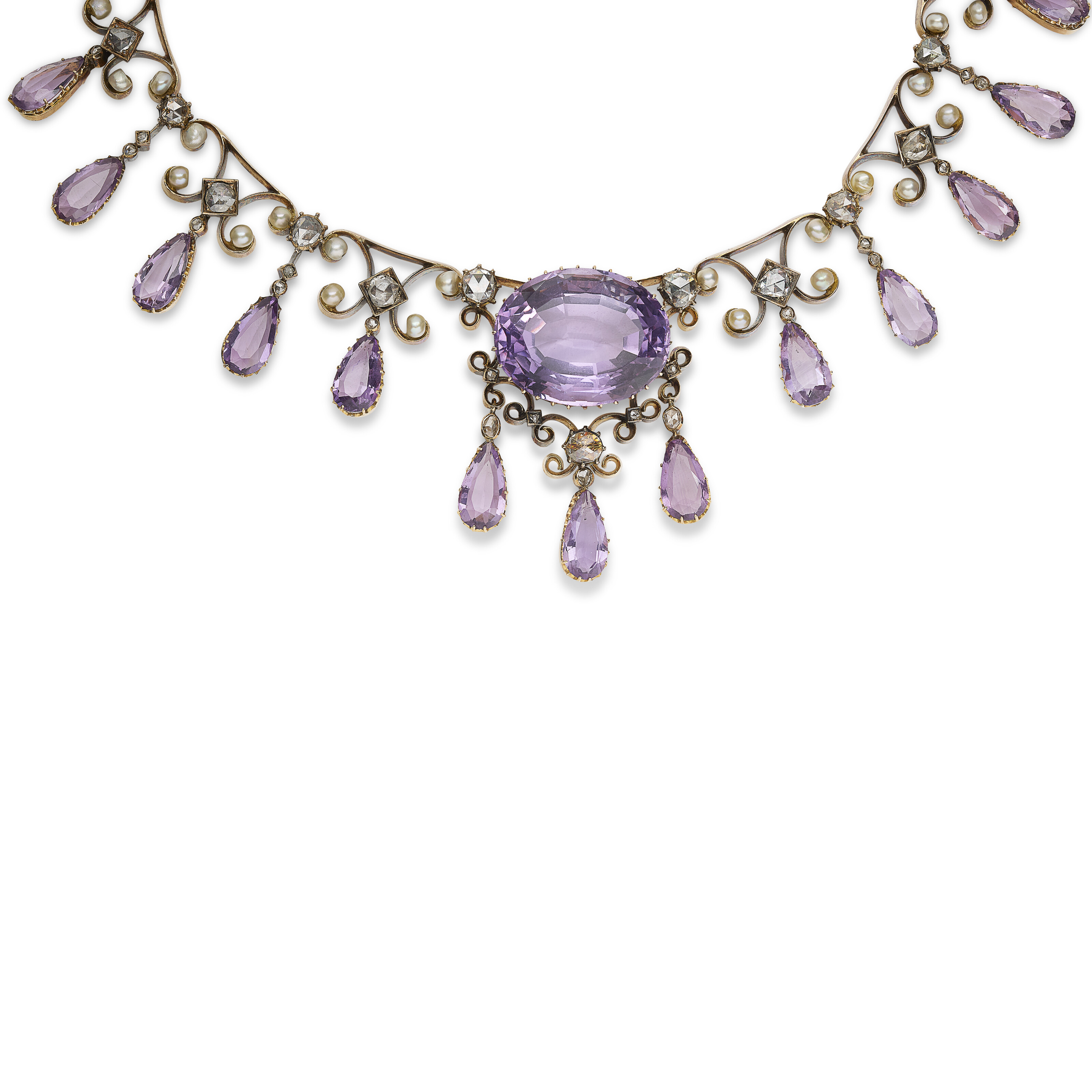 COLLIER TRANSFORMABLE, BROCHE TRANSFORMABLE ET PAIRE DE BOUCLES D'OREILLES AMÉTHYSTES, PERLES ET DIAMANTS FIN DU XIXe SIÈCLE image 4