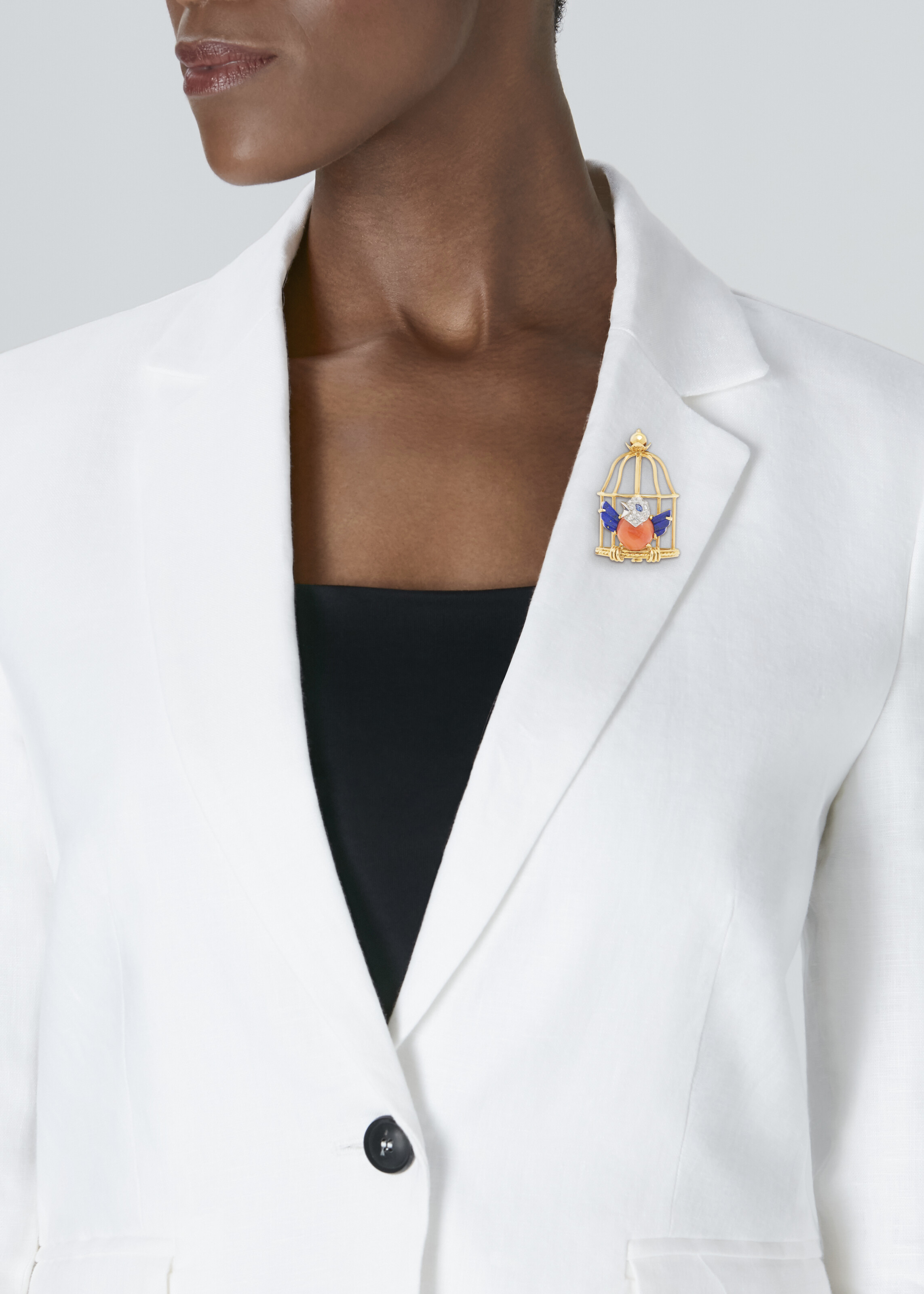 CARTIER BROCHE CORAIL, LAPIS-LAZULI, SAPHIR ET DIAMANTS 'OISEAU LIBÉRÉ' image 3
