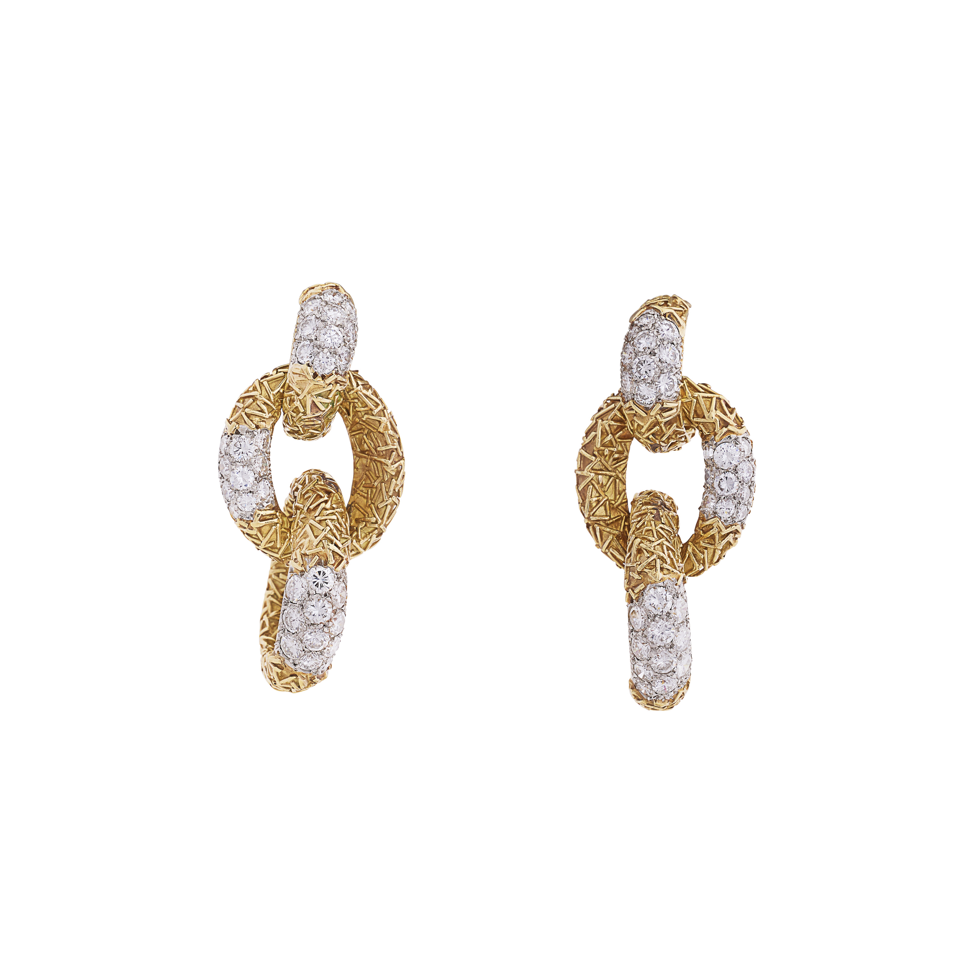 VAN CLEEF & ARPELS DEMI-PARURE TRANSFORMABLE DIAMANTS 'CHEVALERIE' image 9