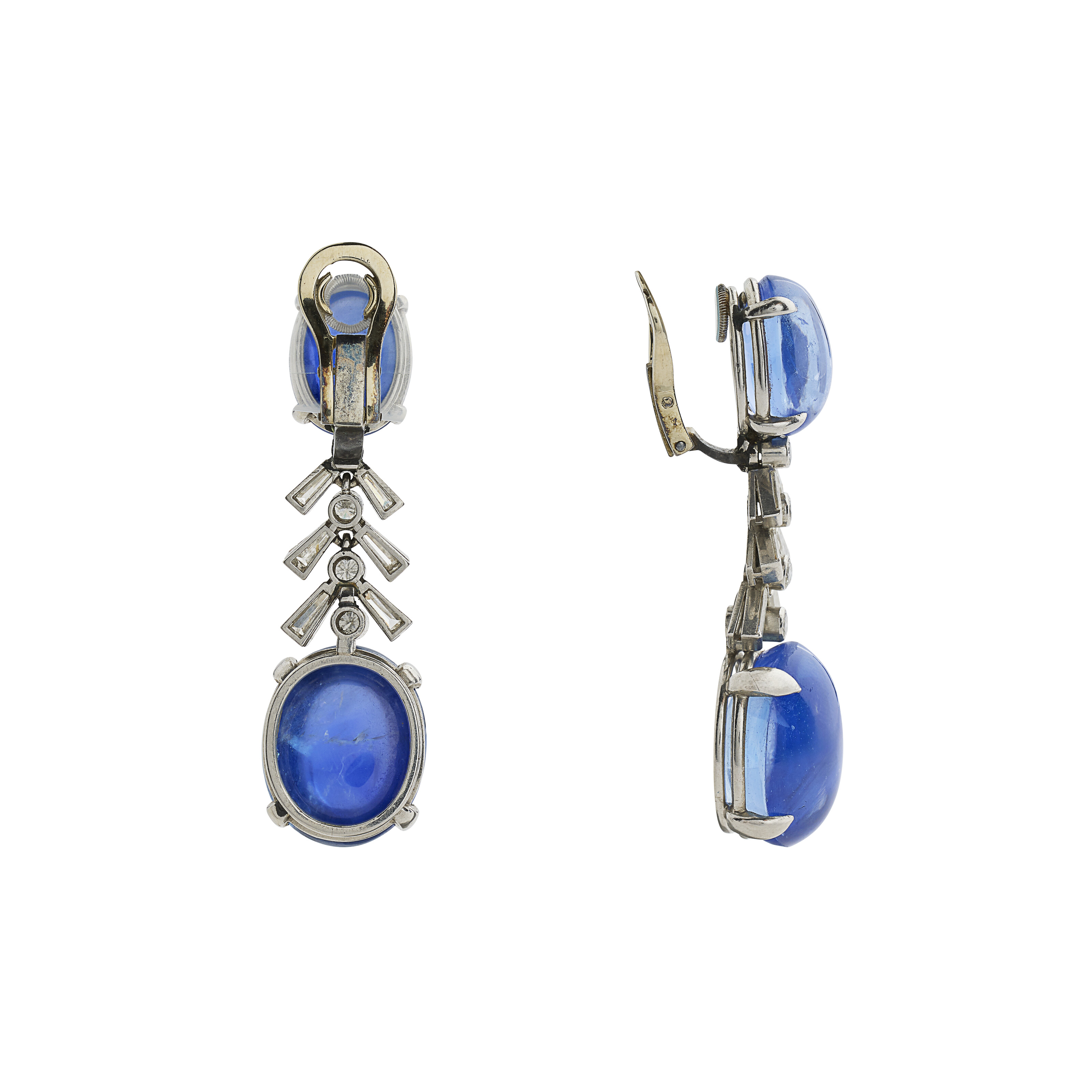 PAIRE DE BOUCLES D’OREILLES SAPHIRS ET DIAMANTS image 2