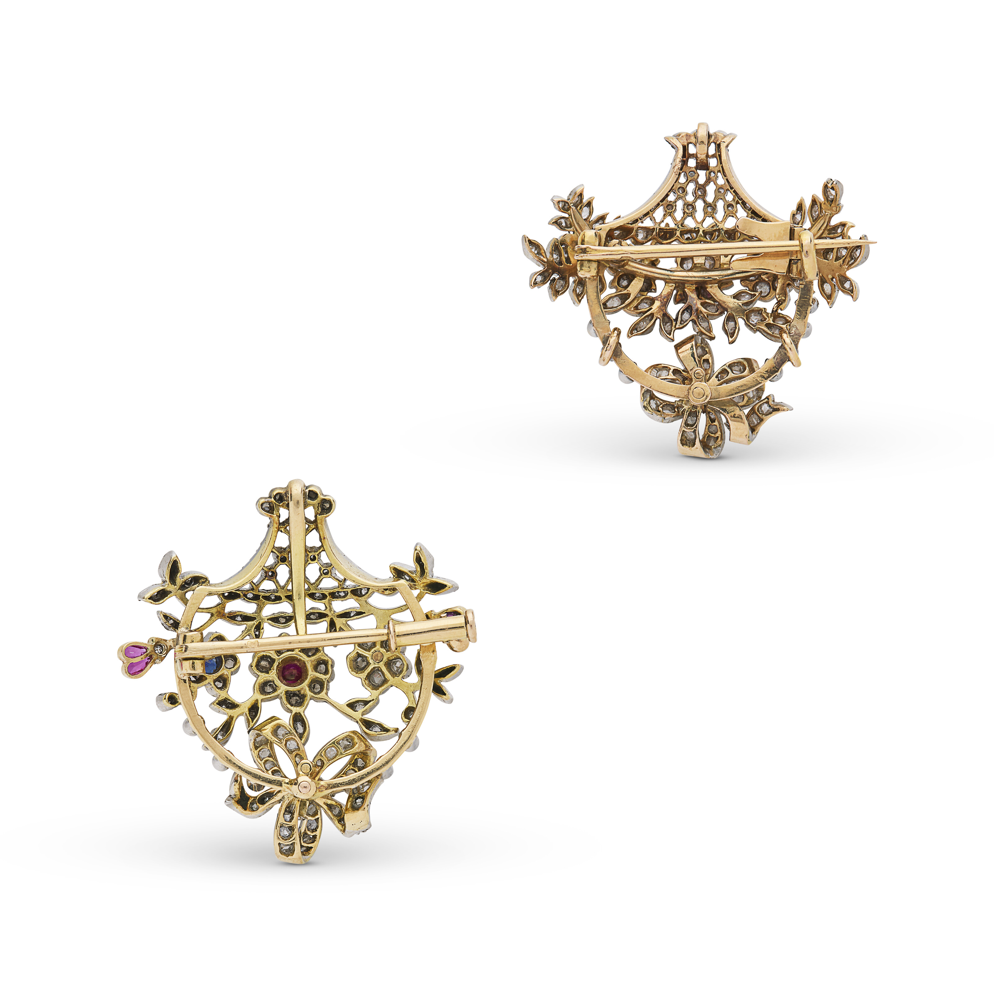 NO RESERVE - DEUX CLIPS PIERRES DE COULEUR ET DIAMANTS BELLE ÉPOQUE image 2