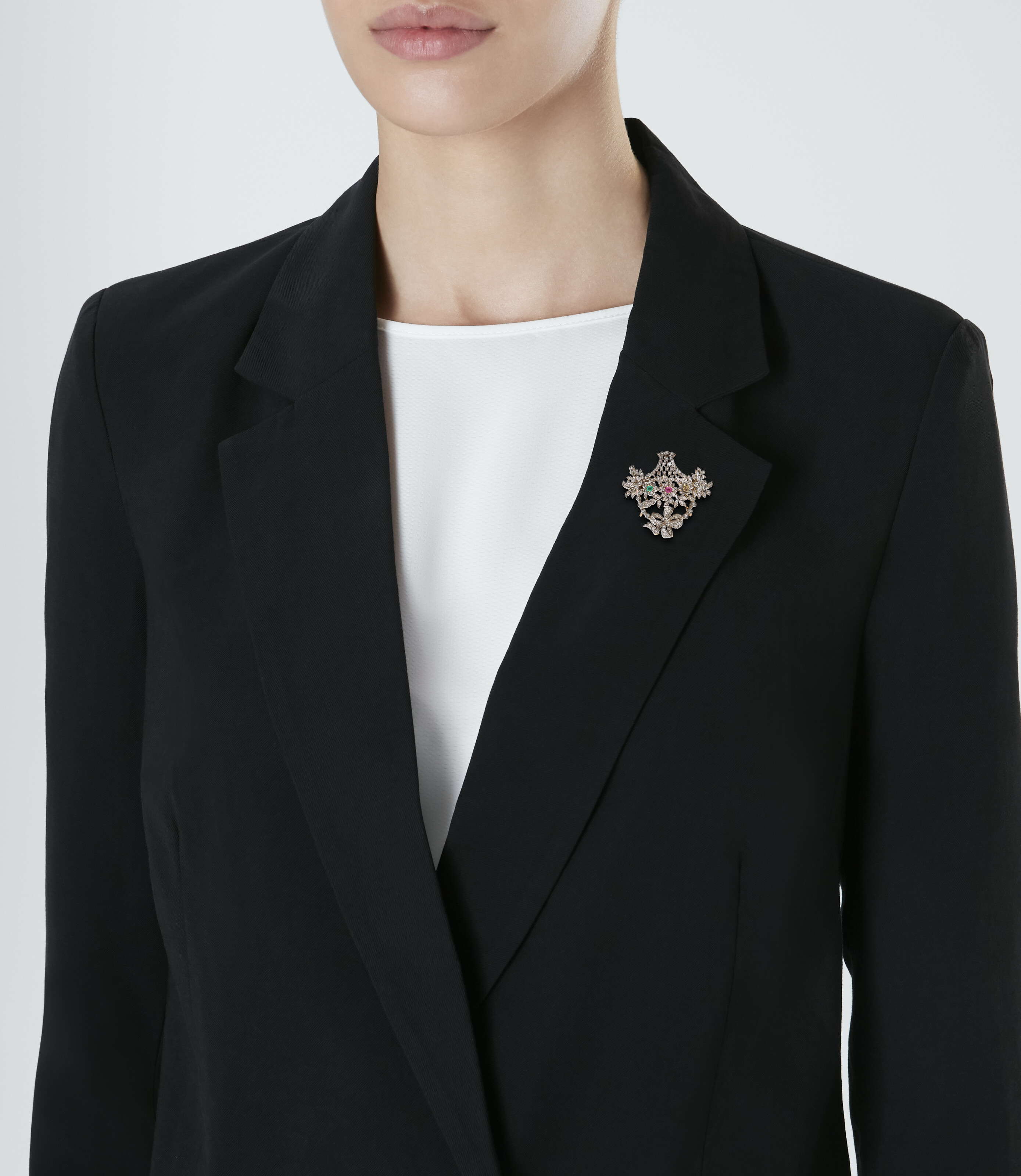 NO RESERVE - DEUX CLIPS PIERRES DE COULEUR ET DIAMANTS BELLE ÉPOQUE image 3