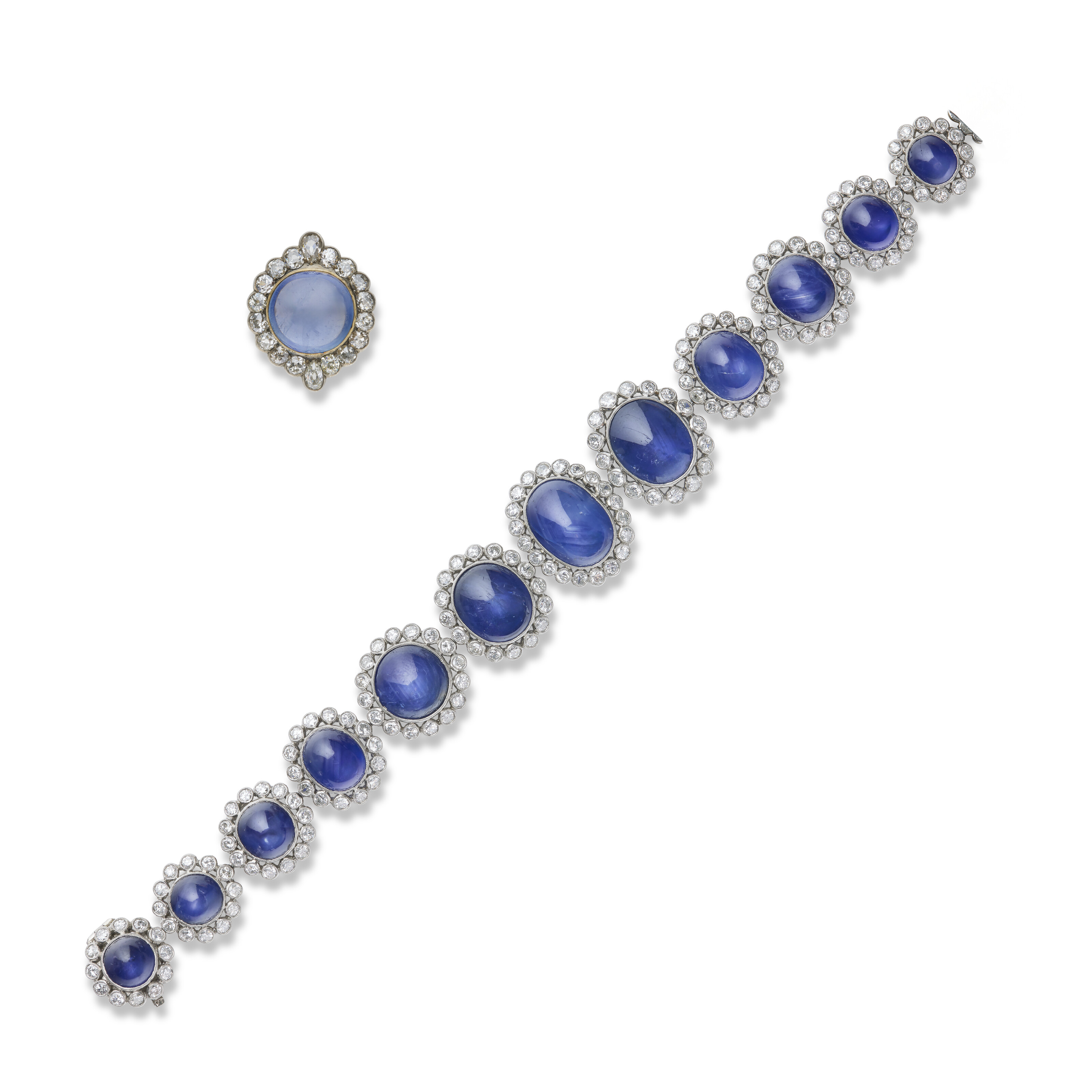 DEMI-PARURE SAPHIRS ET DIAMANTS
