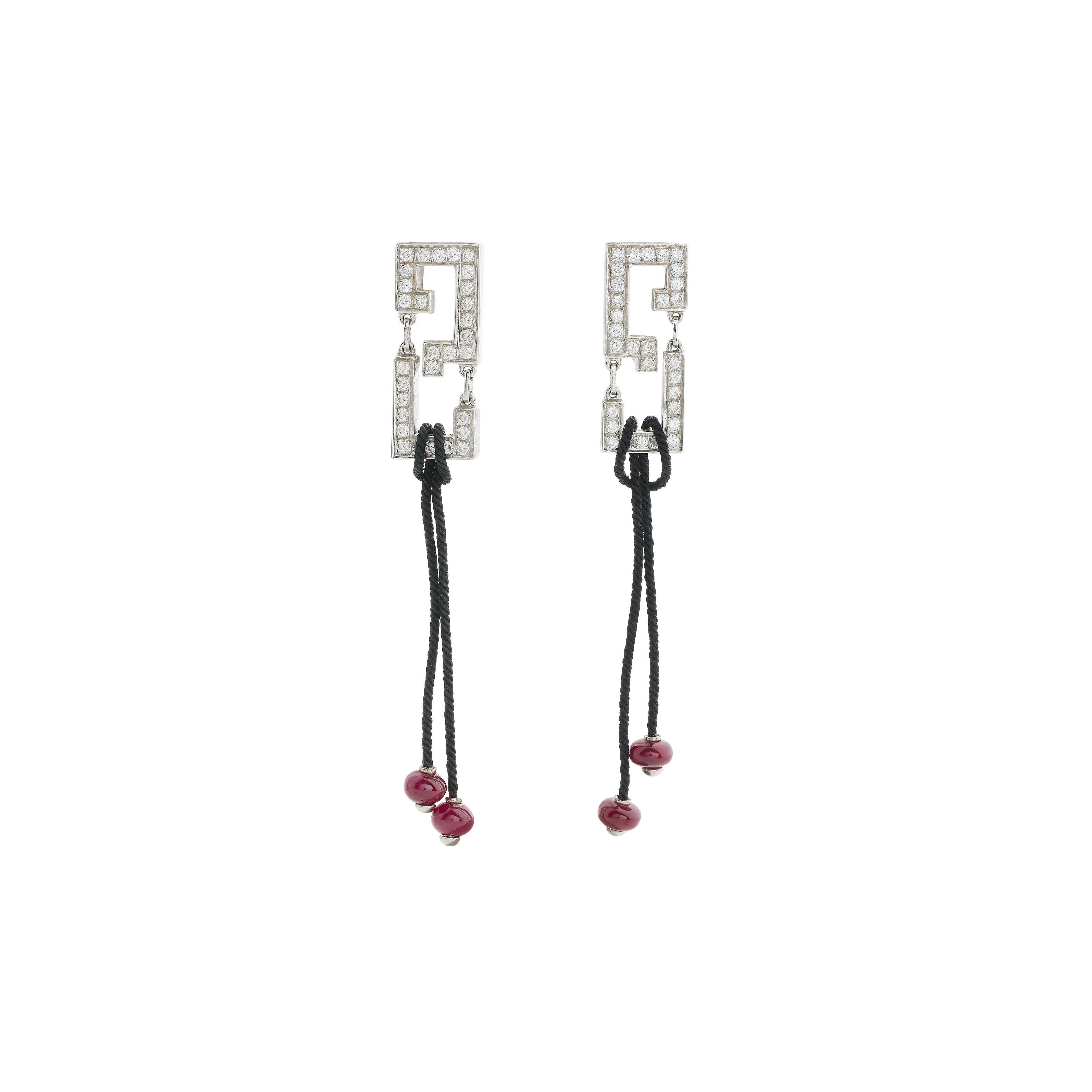 CARTIER PARURE RUBIS, ONYX ET DIAMANTS ‘BAISER DU DRAGON’ image 10