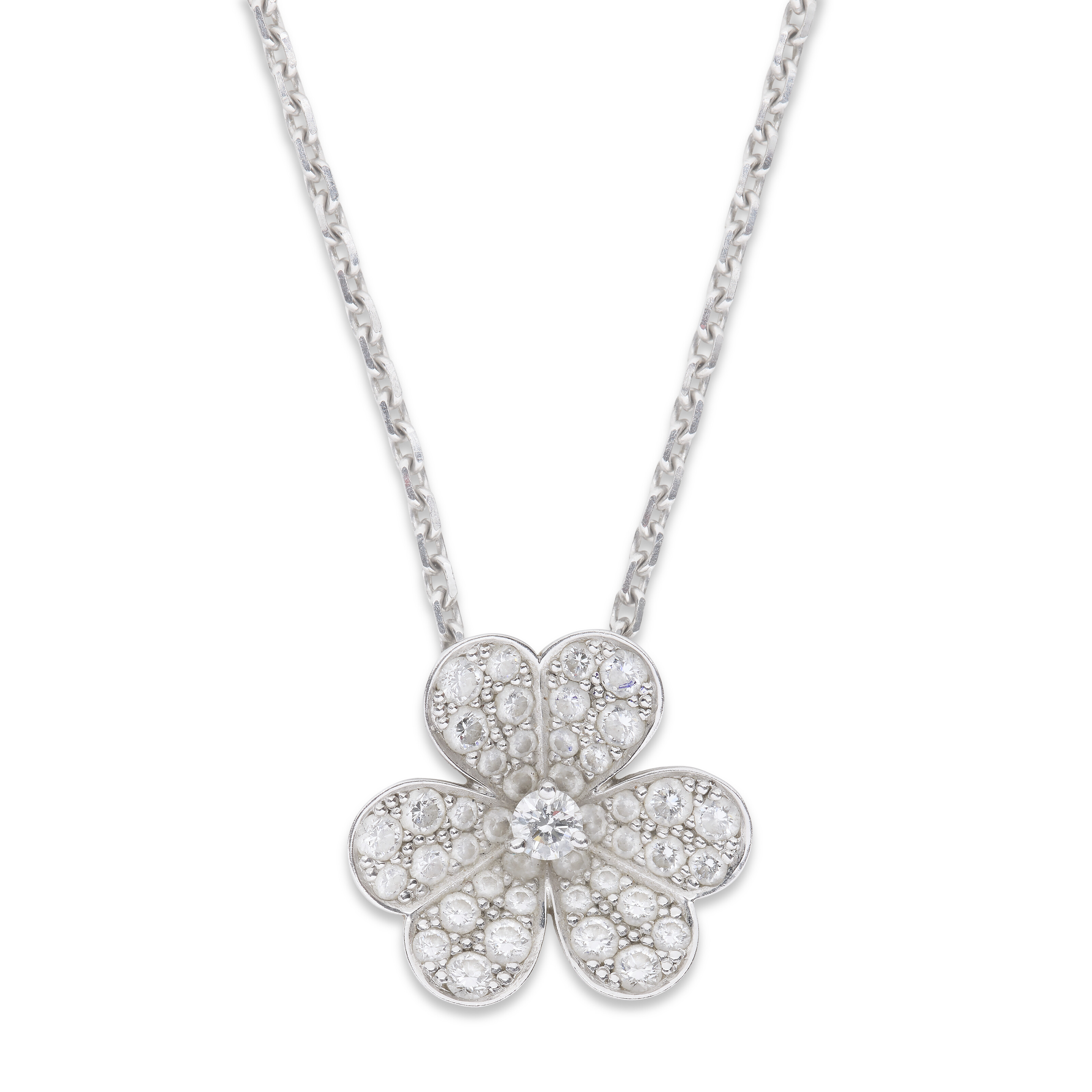 VAN CLEEF & ARPELS COLLIER DIAMANTS ‘FRIVOLE’ ET BAGUE ONYX ET DIAMANTS ‘COSMOS’ image 3