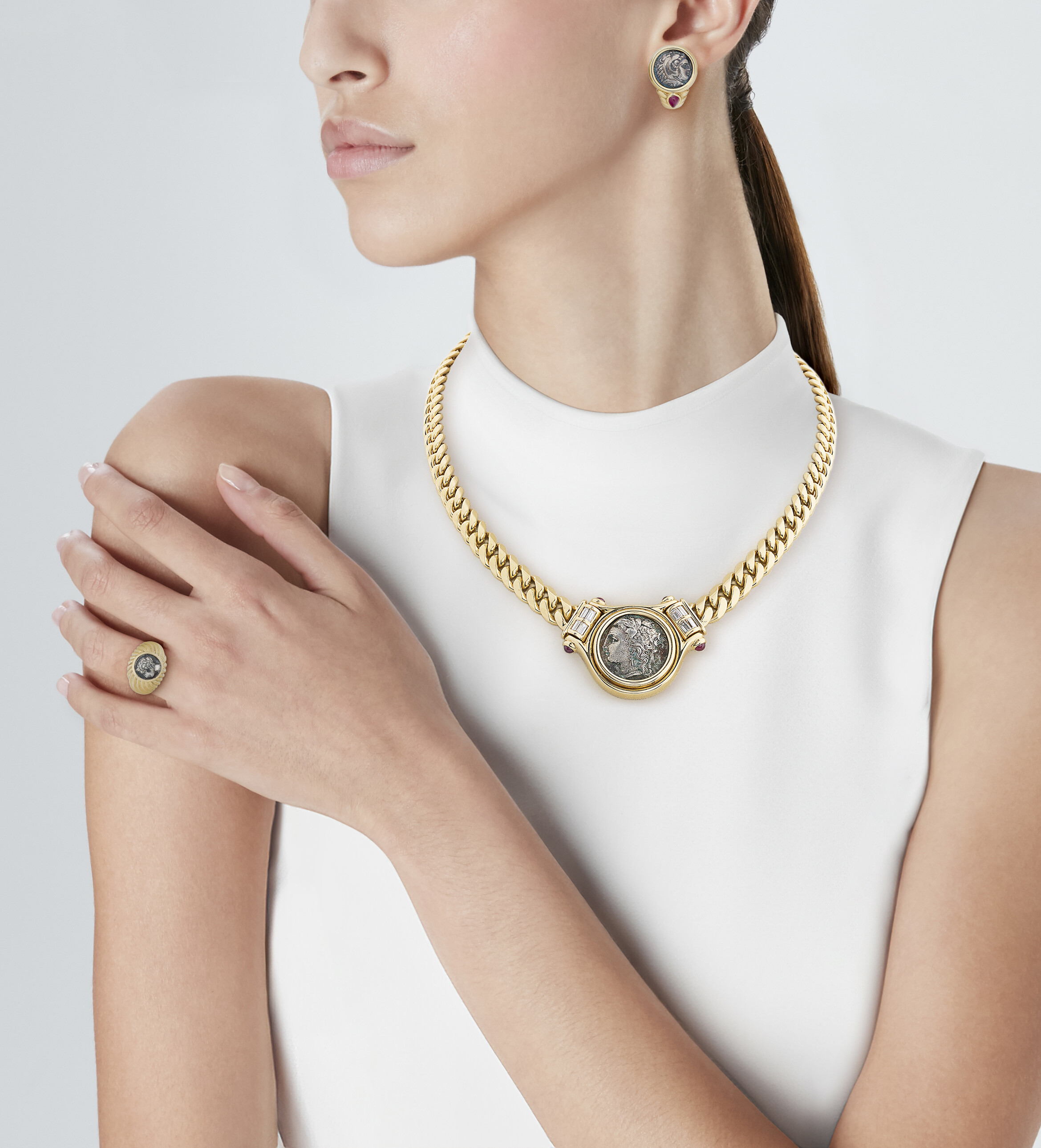 BULGARI PARURE PIÈCES ANTIQUES, RUBIS ET DIAMANTS 'MONETE' image 12