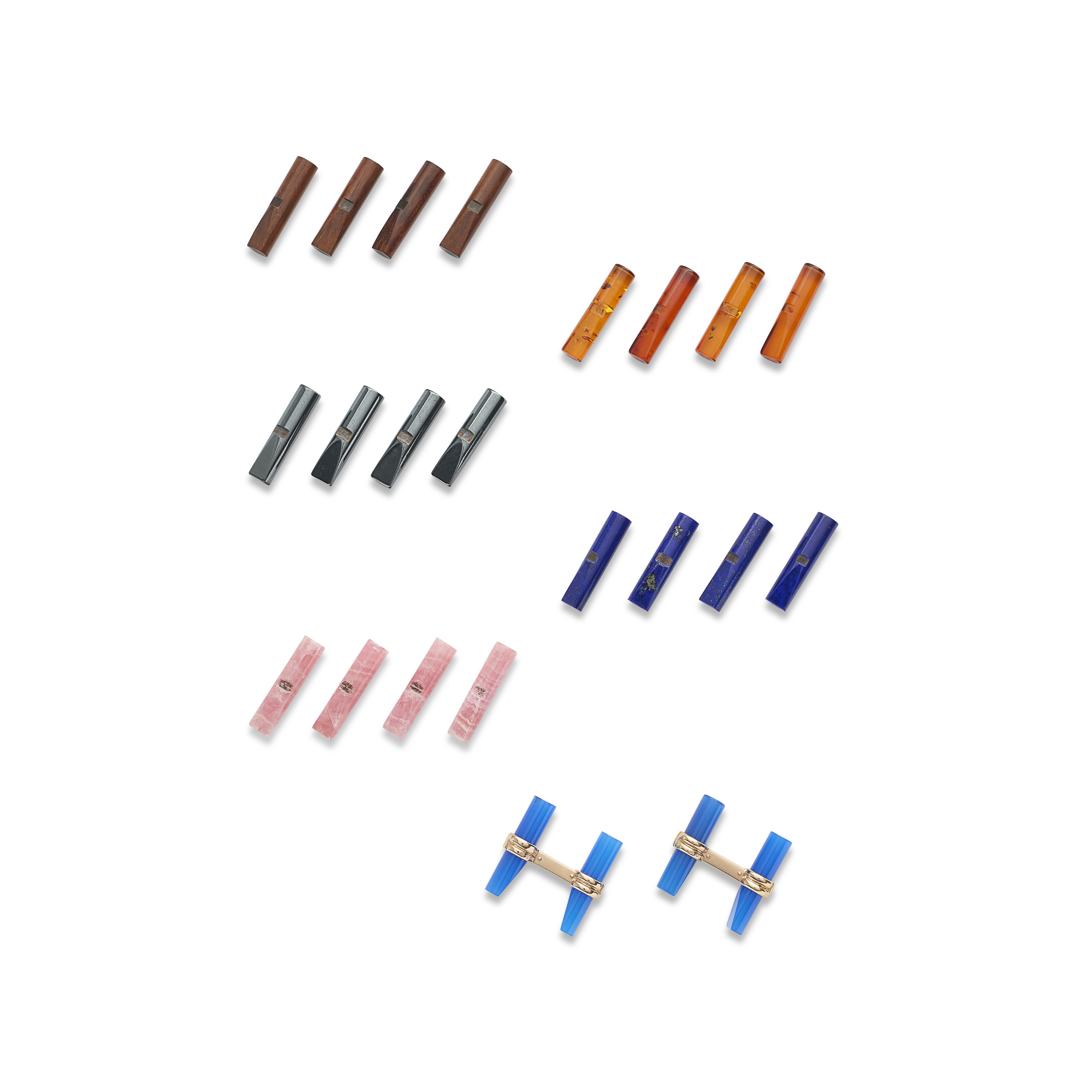 BOUCHERON PAIRE DE BOUTONS DE MANCHETTE TRANSFORMABLE OR, PIERRES DURES ET BOIS