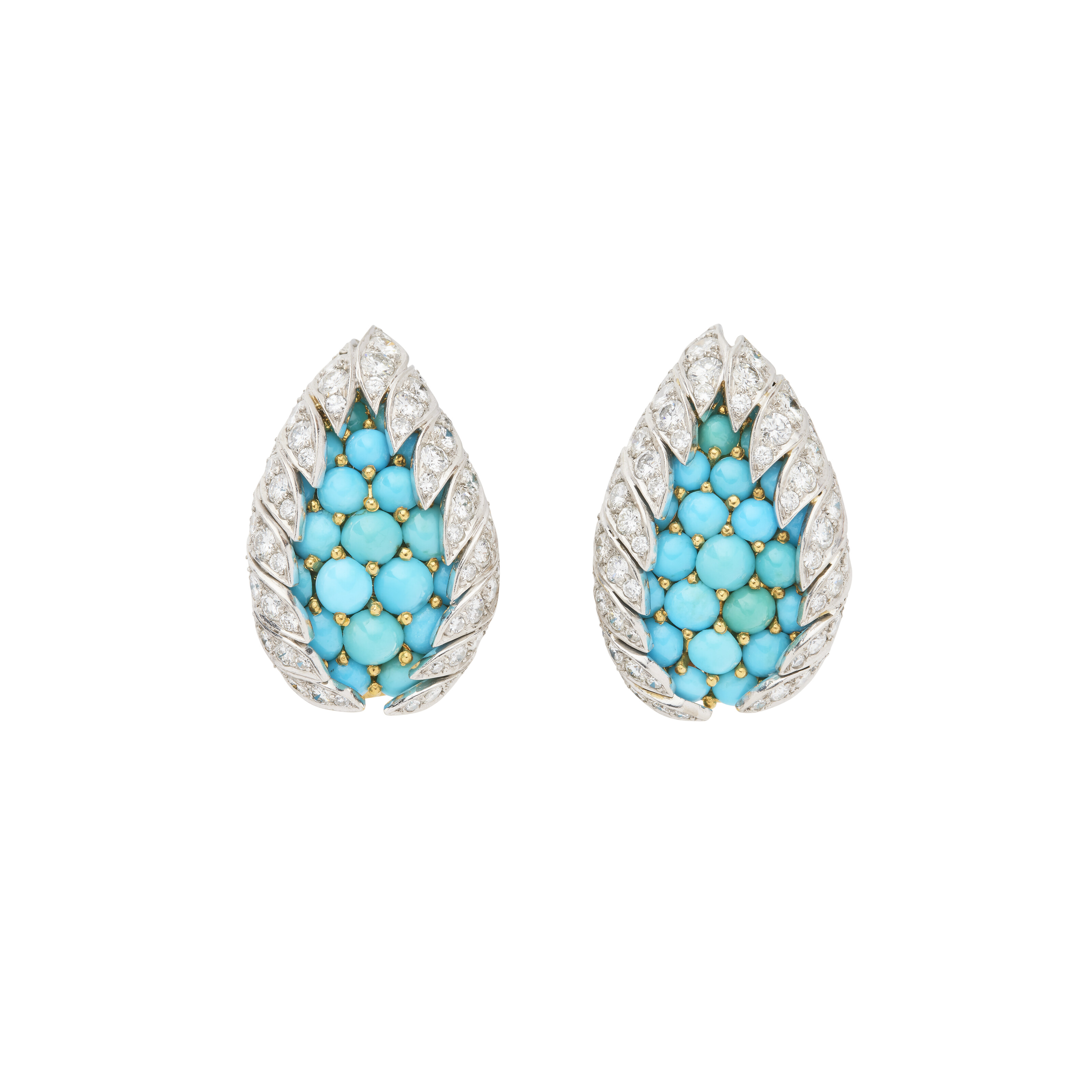 VAN CLEEF & ARPELS PAIRE DE BOUCLES D'OREILLES TURQUOISES ET DIAMANTS