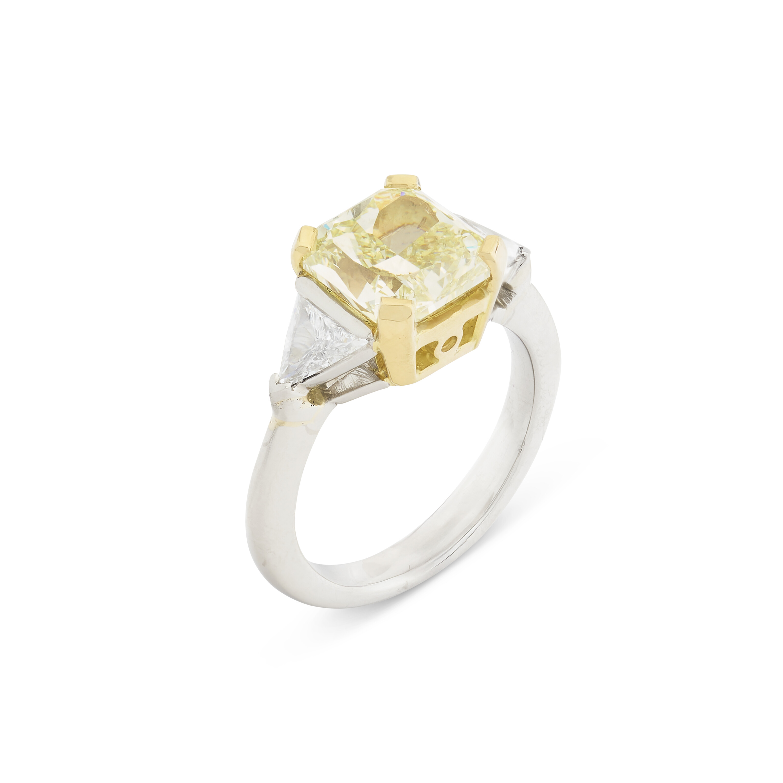 BAGUE DIAMANT DE COULEUR ET DIAMANTS image 2