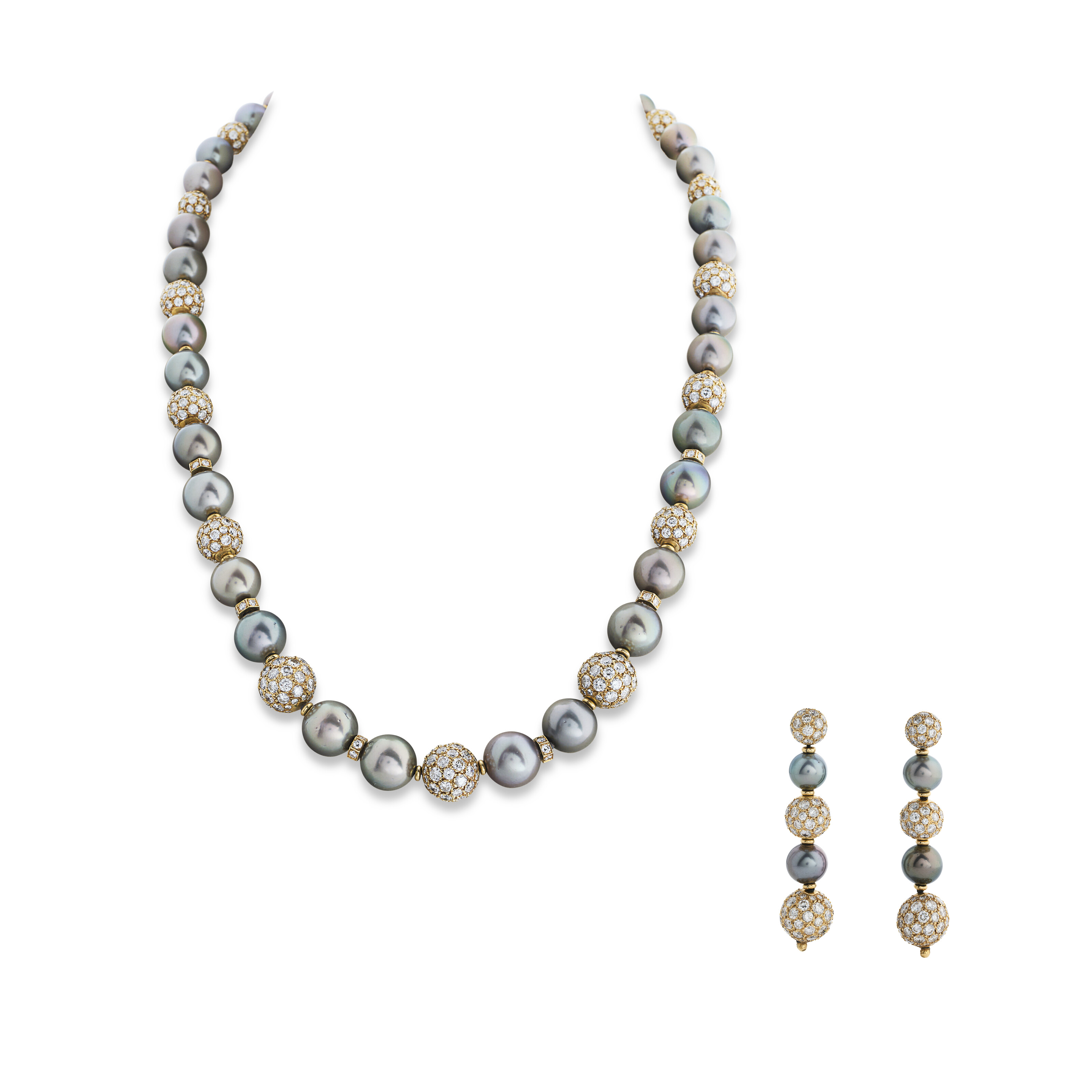 BOUCHERON DEMI-PARURE PERLES DE CULTURE ET DIAMANTS