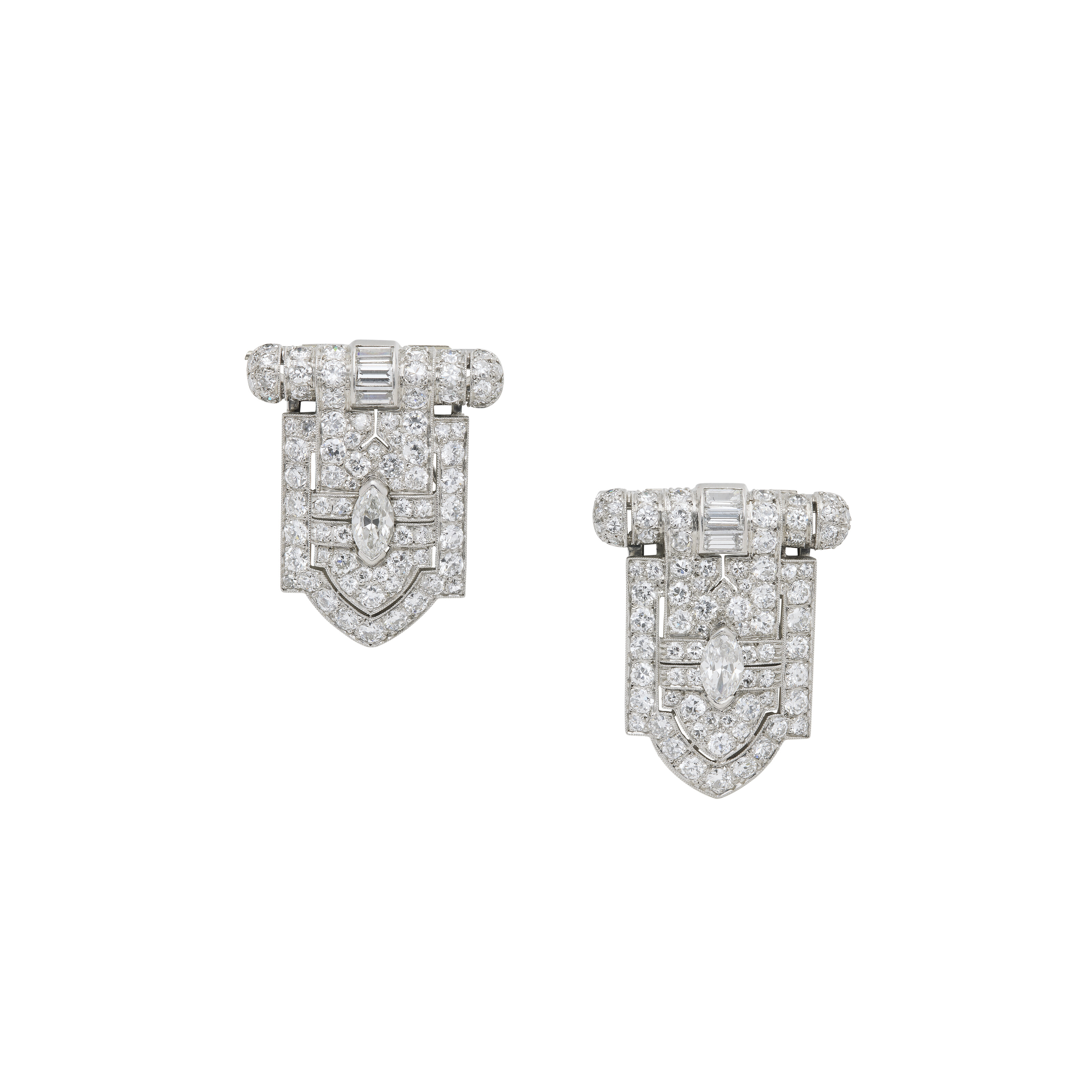TIFFANY & CO PAIRE DE CLIPS DE REVERS ART DÉCO DIAMANTS