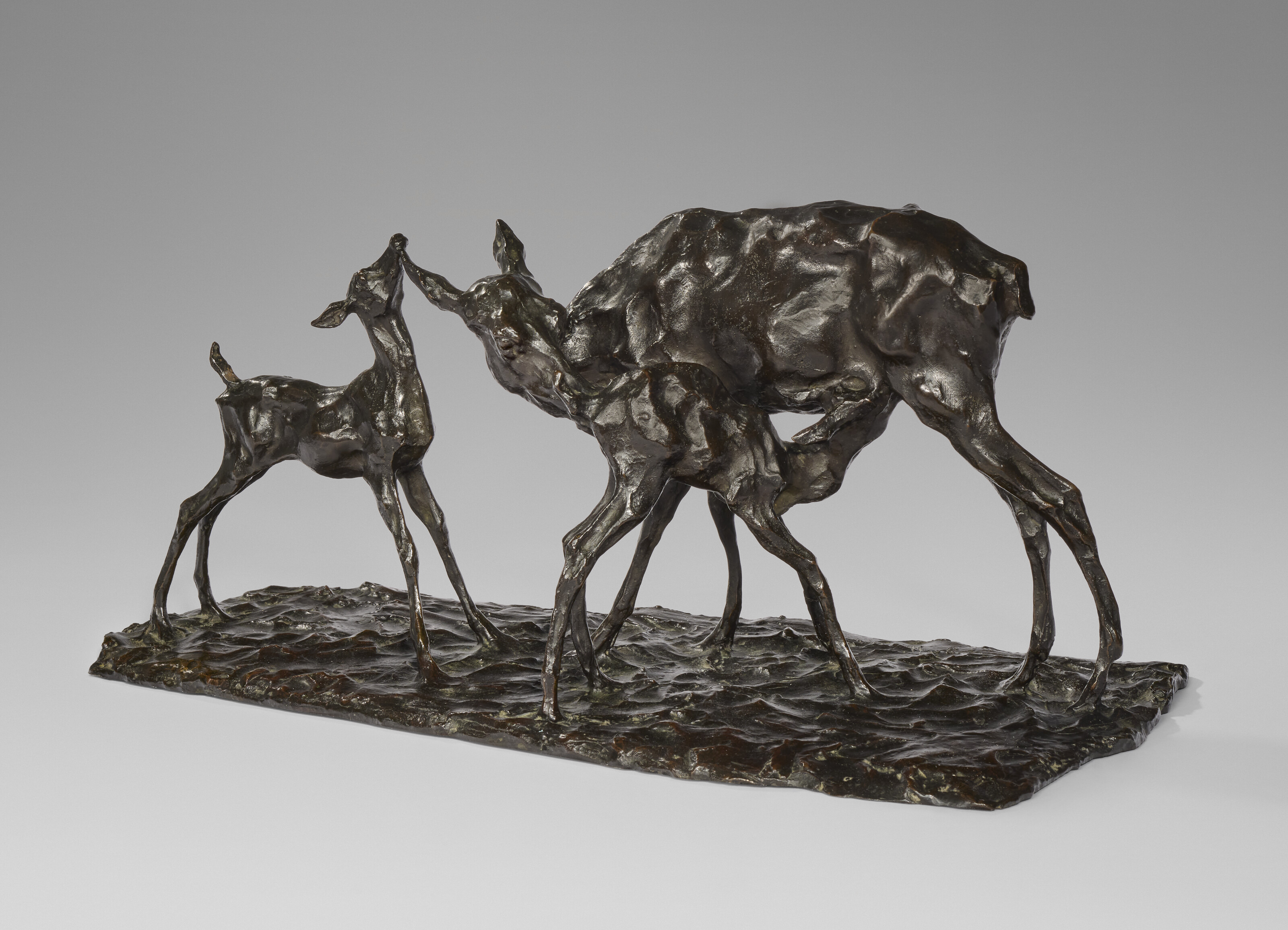 Rembrandt Bugatti, Biche et ses deux faons, l'un tete sa mere, offered in Art Moderne on 24 October 2025 at Christie's in Paris