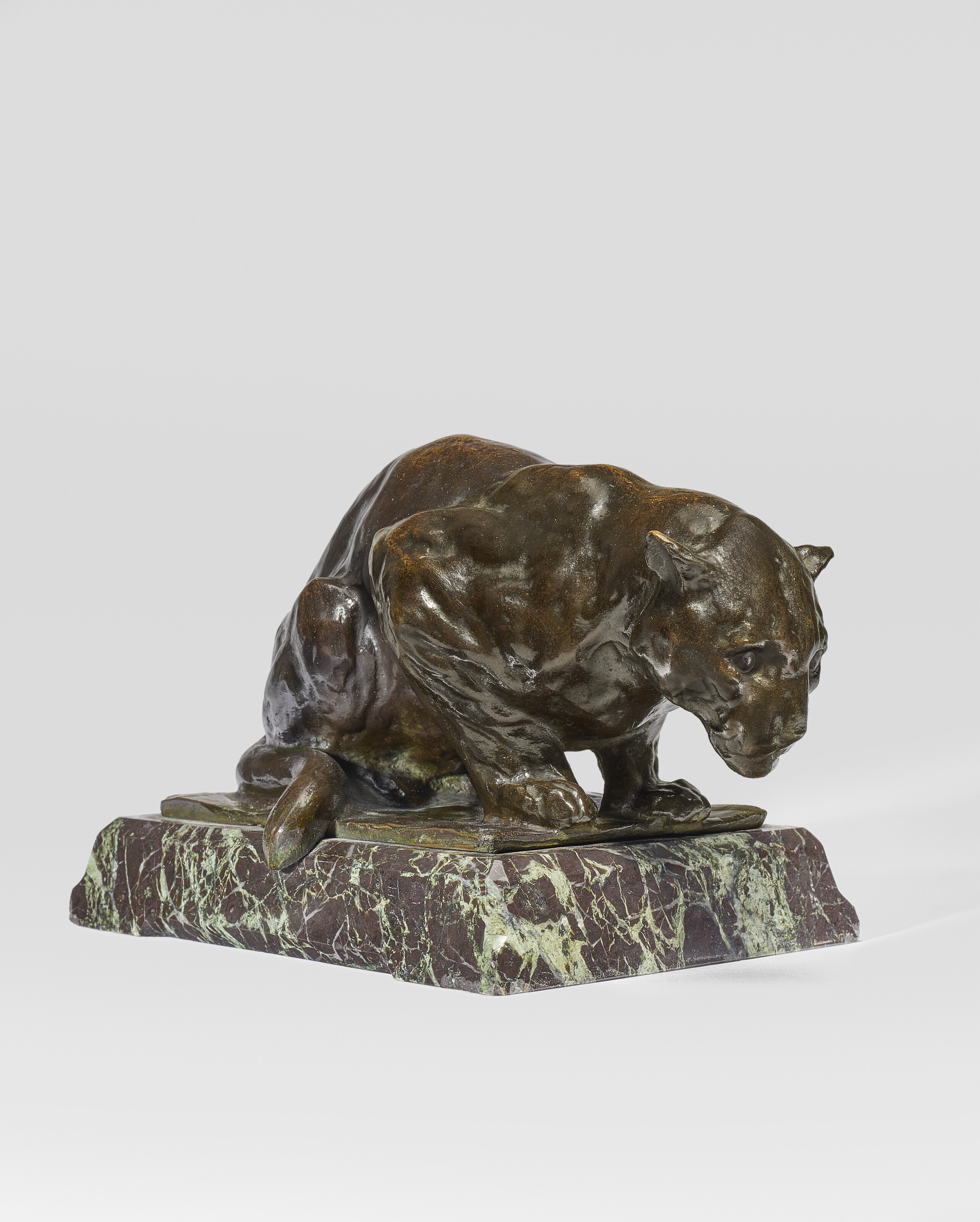 Rembrandt Bugatti, Jaguar accroupi, petit modele, offered in Art Moderne on 24 October 2025 at Christie's in Paris