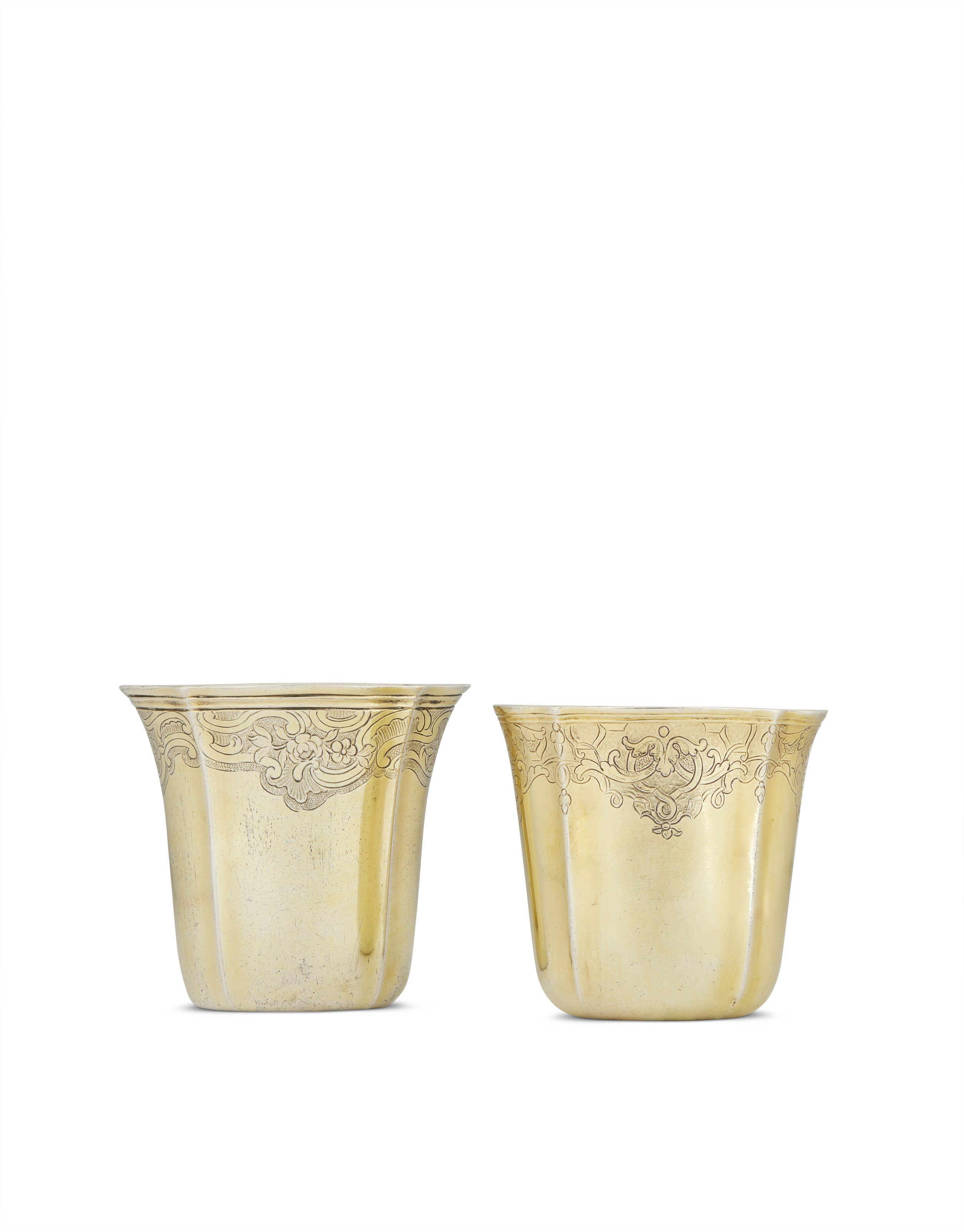 DEUX GOBELETS EN VERMEIL D'ÉPOQUE LOUIS XV