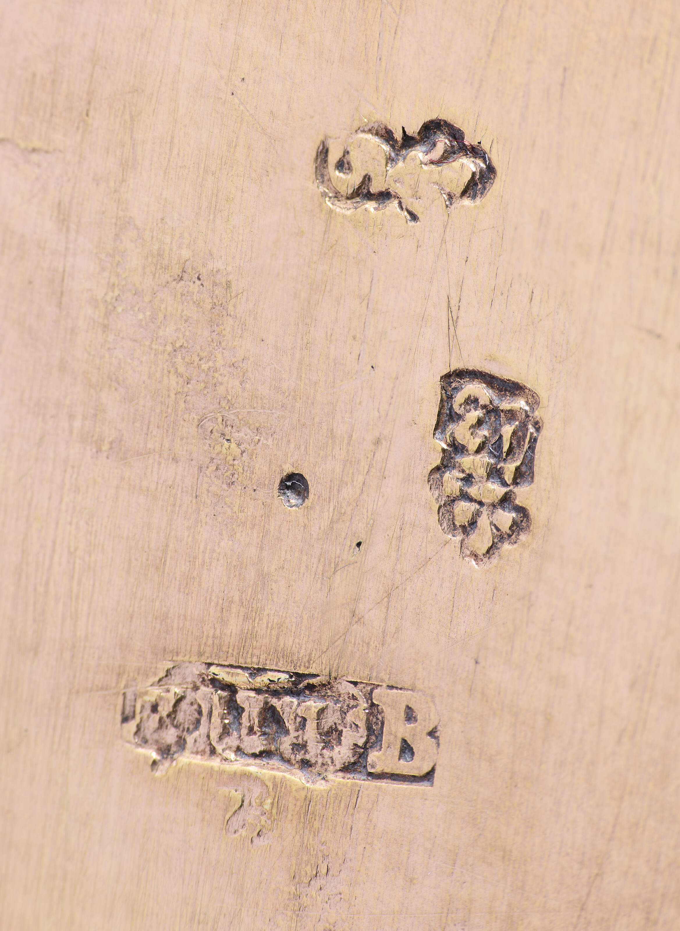 DEUX SALIÈRES DOUBLE EN ARGENT ET VERMEIL D'ÉPOQUE LOUIS XV image 2