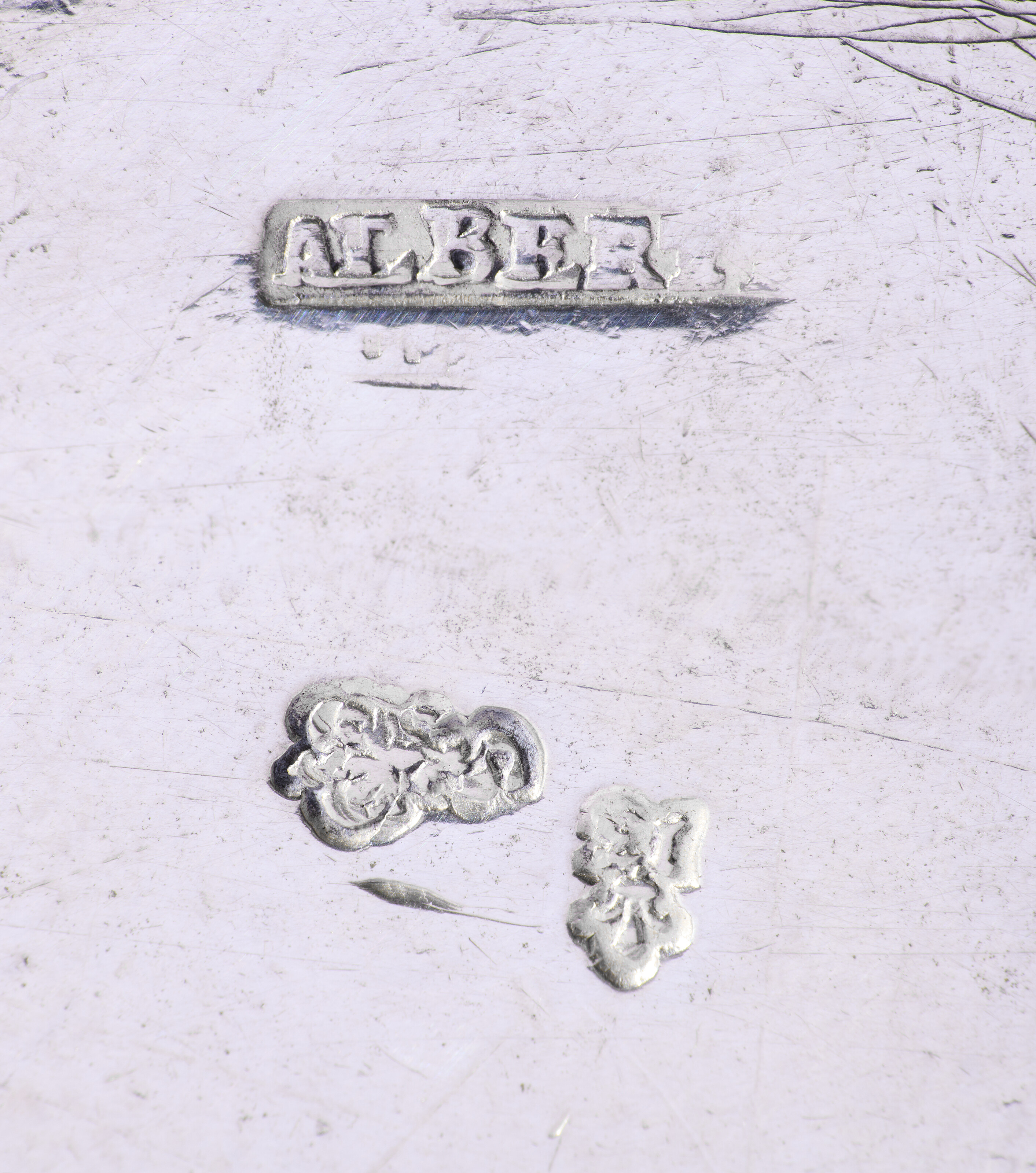 DEUX SALIÈRES DOUBLE EN ARGENT ET VERMEIL D'ÉPOQUE LOUIS XV image 3