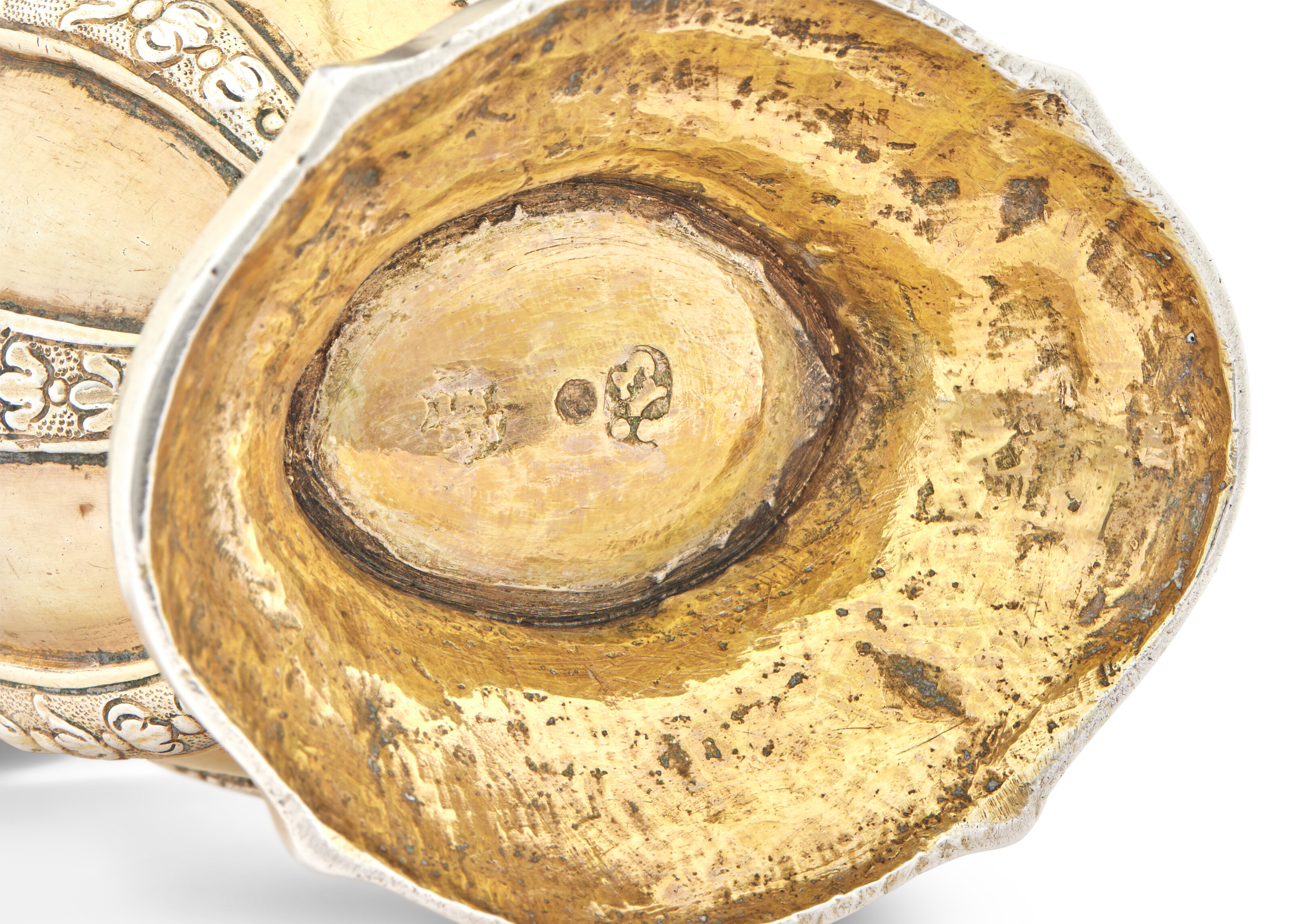 DEUX TIMBALES EN VERMEIL D'ÉPOQUE LOUIS XV image 3