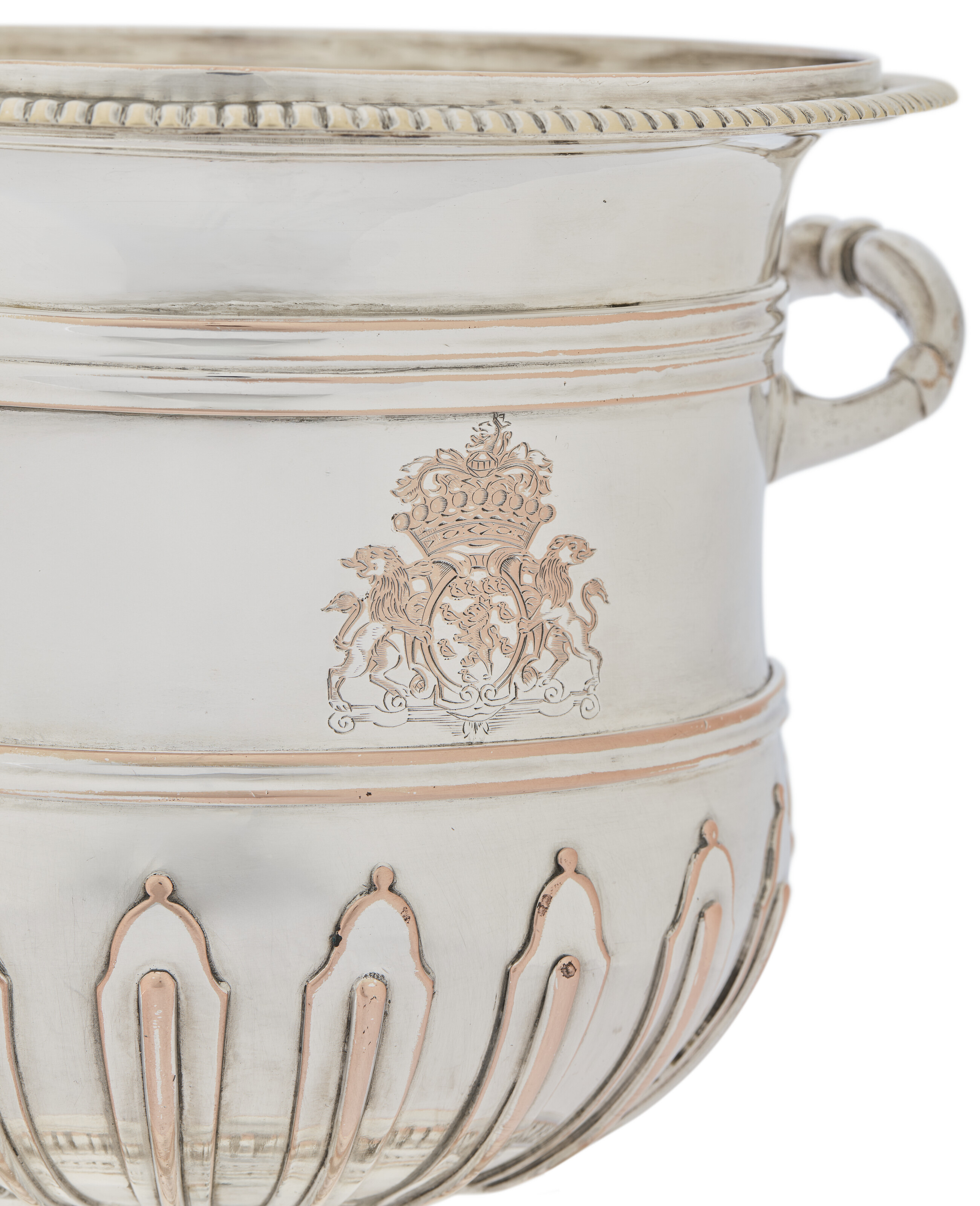 PAIRE DE RAFRAÎCHISSOIRS EN MÉTAL PLAQUÉ image 2