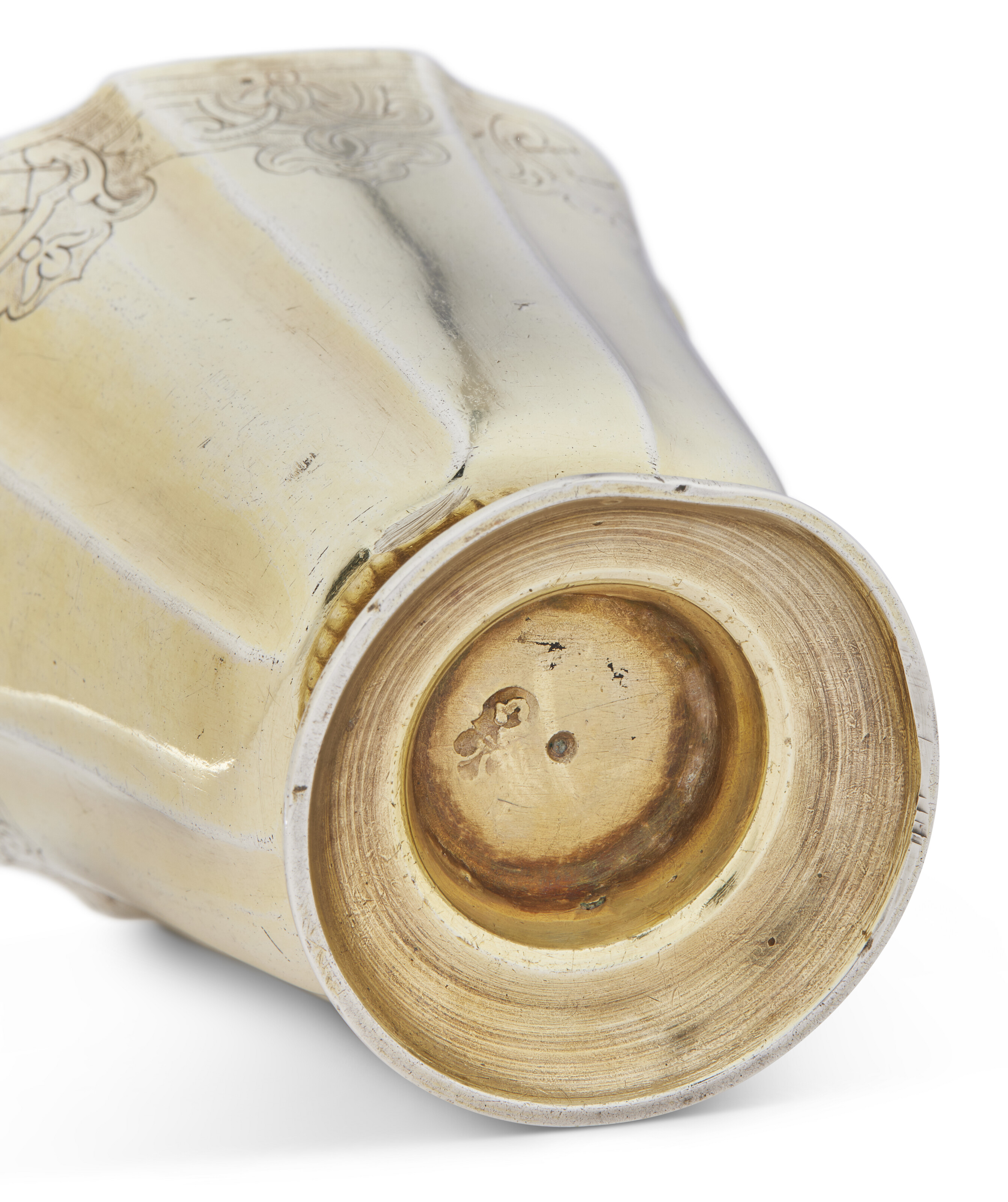 PETITE TIMBALE EN VERMEIL D'ÉPOQUE LOUIS XV image 3