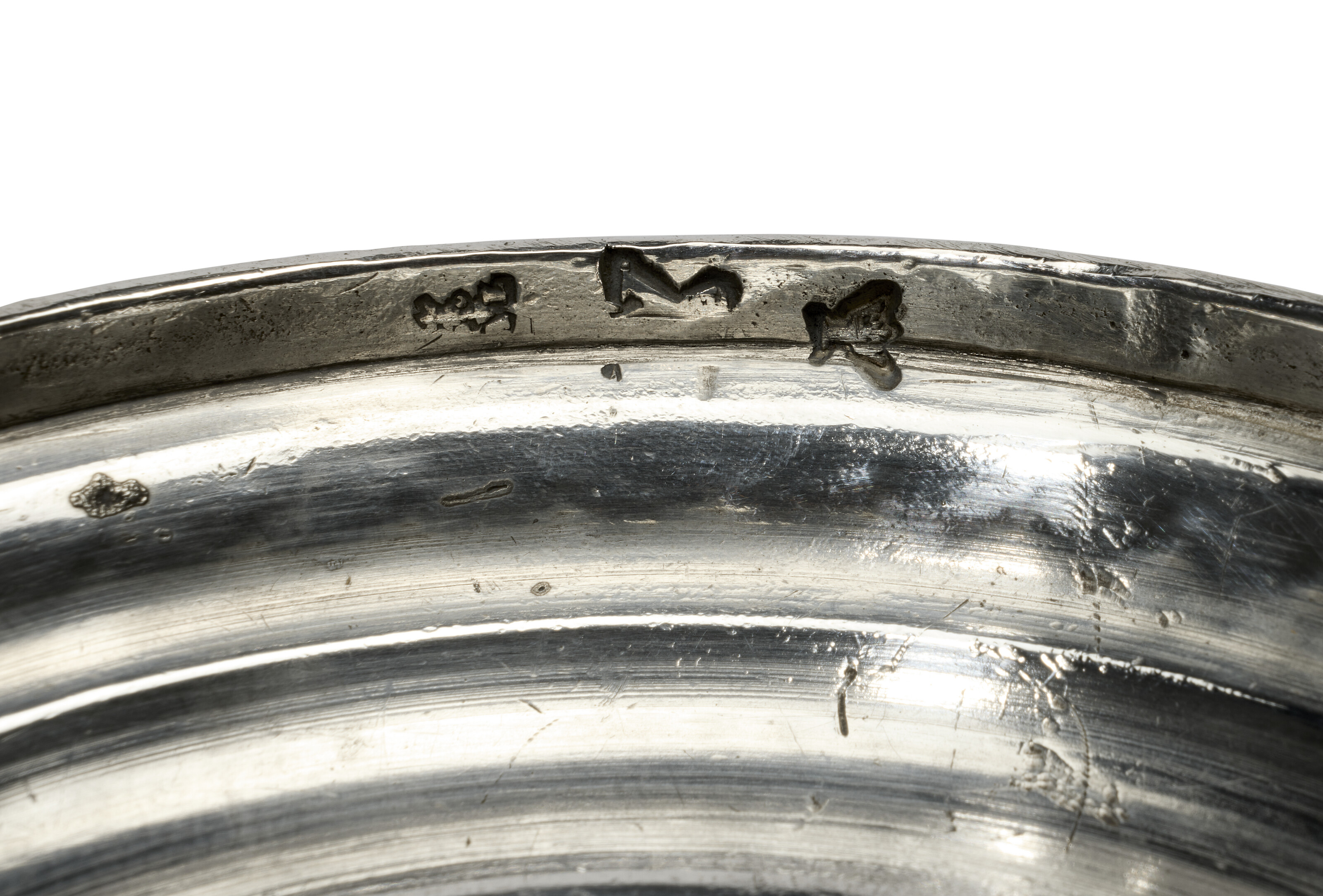 PAIRE DE FLAMBEAUX DE TOILETTE EN ARGENT D'ÉPOQUE LOUIS XV image 3