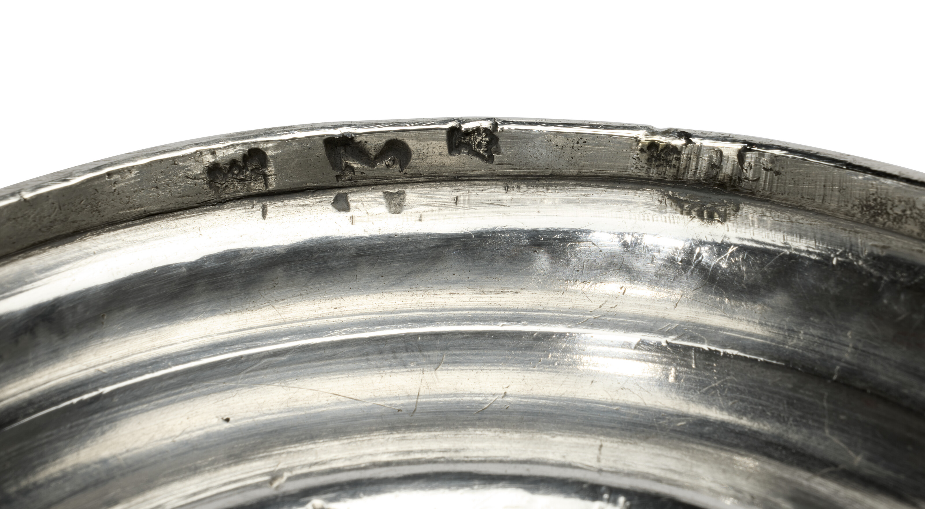 PAIRE DE FLAMBEAUX DE TOILETTE EN ARGENT D'ÉPOQUE LOUIS XV image 4