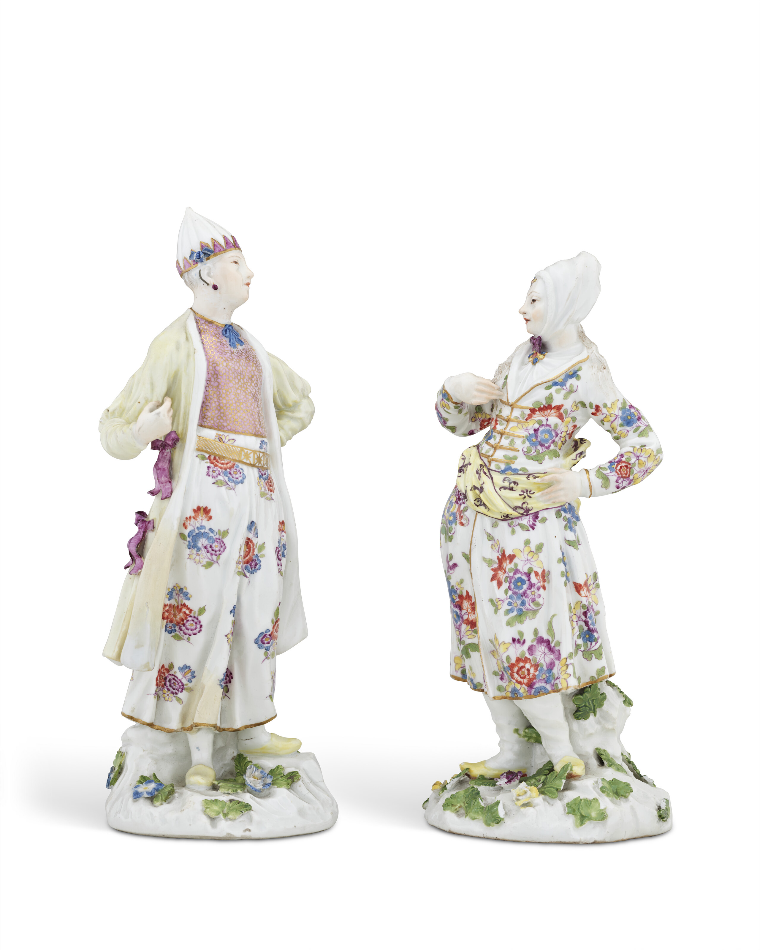 DEUX STATUETTES FORMANT PENDANT EN PORCELAINE DE MEISSEN DU XVIIIE SIÈCLE image 4