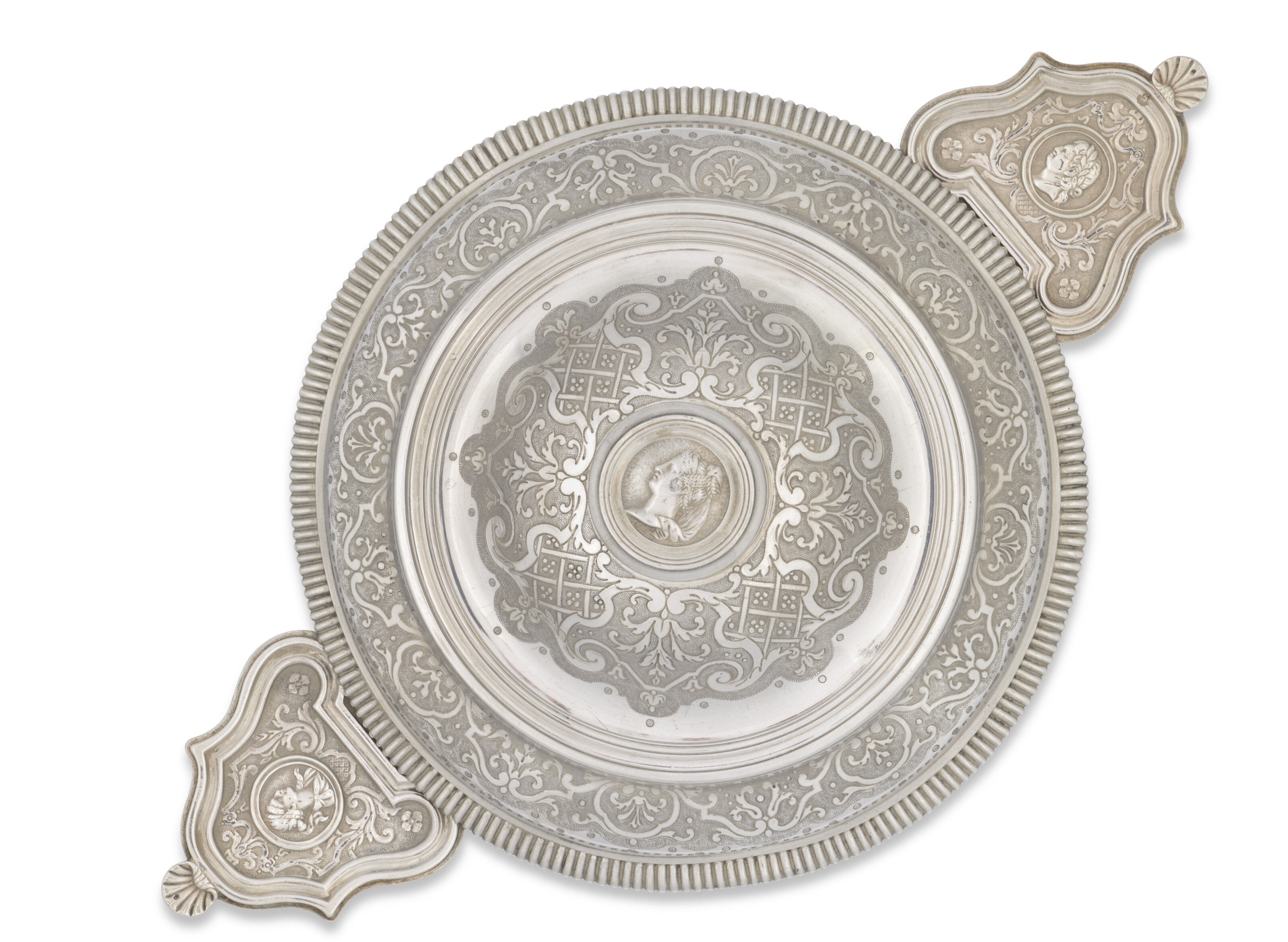 ÉCUELLE ET SON COUVERCLE EN ARGENT D'ÉPOQUE LOUIS XIV / RÉGENCE image 2