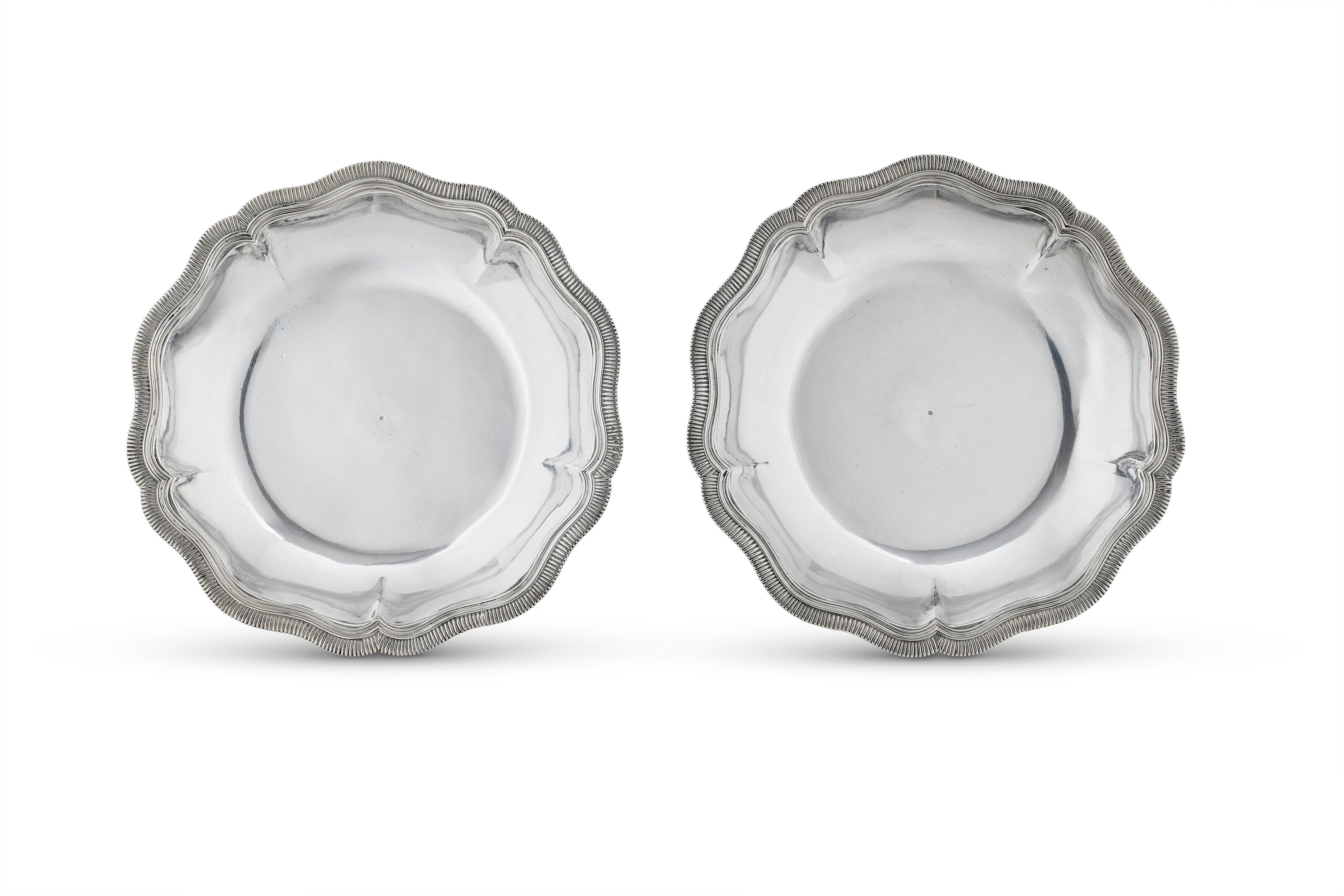 PAIRE DE JATTES EN ARGENT D'ÉPOQUE LOUIS XV image 2