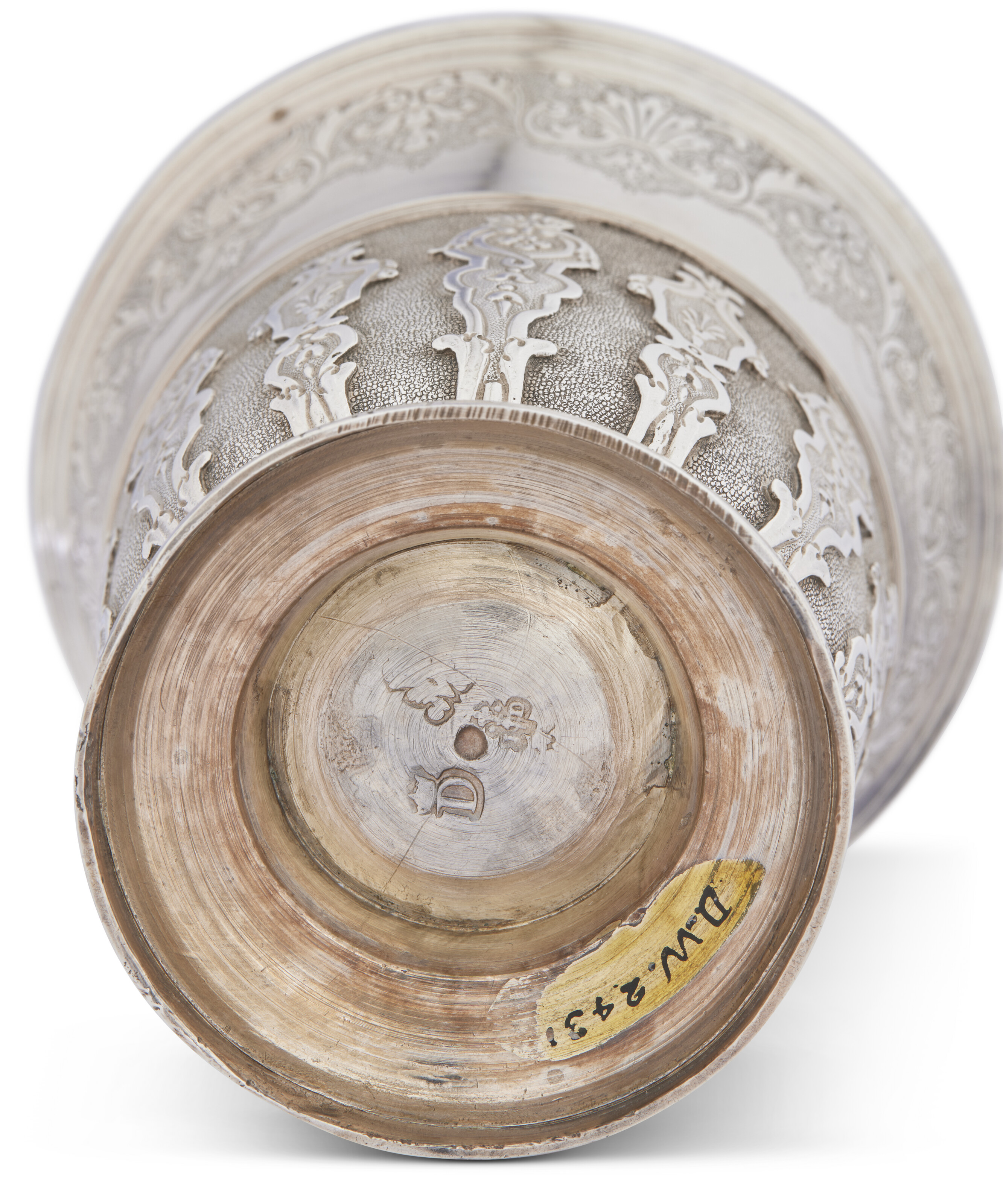 TIMBALE EN ARGENT D'ÉPOQUE RÉGENCE image 3