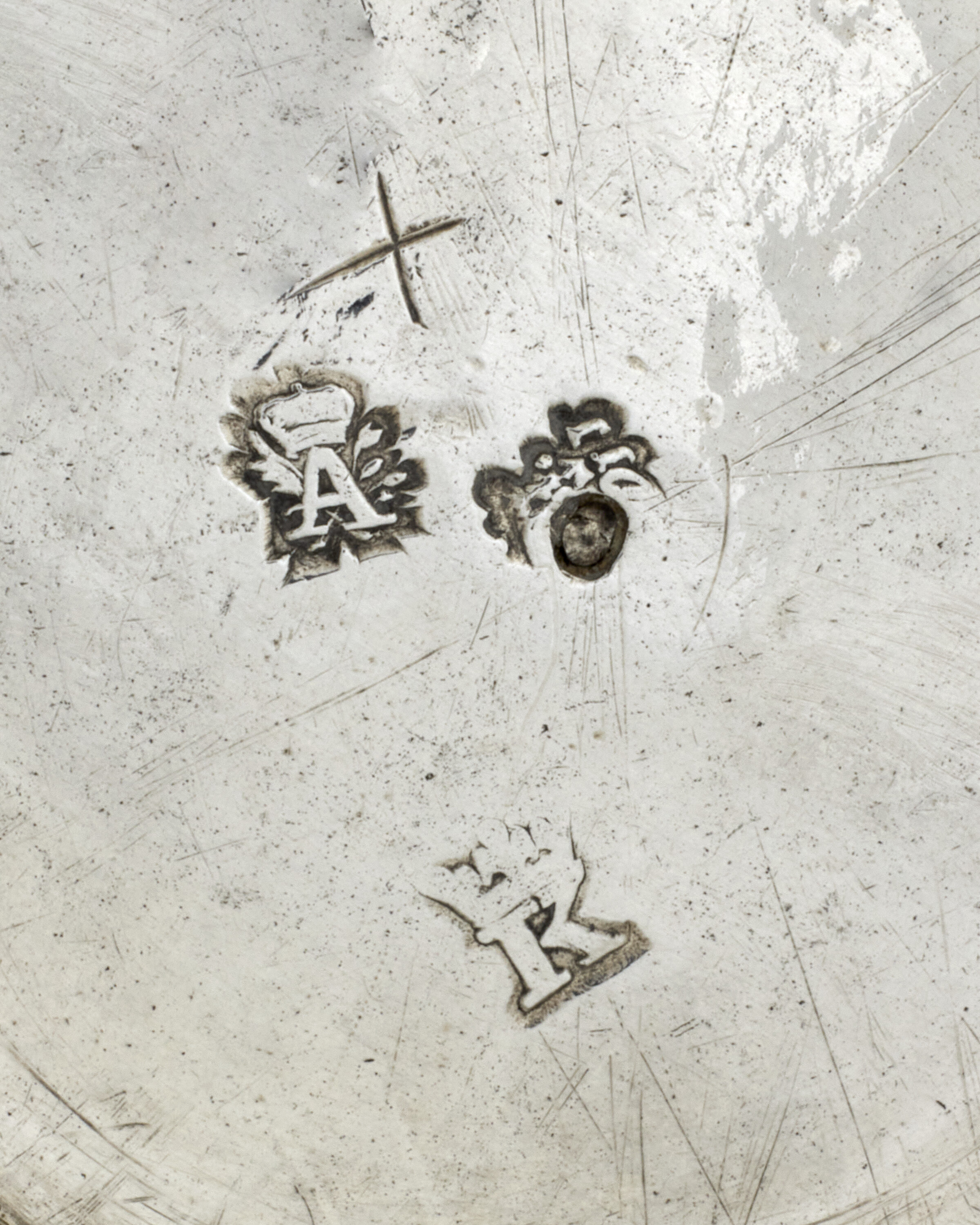 BOÎTE À THÉ EN ARGENT D'ÉPOQUE LOUIS XV image 3