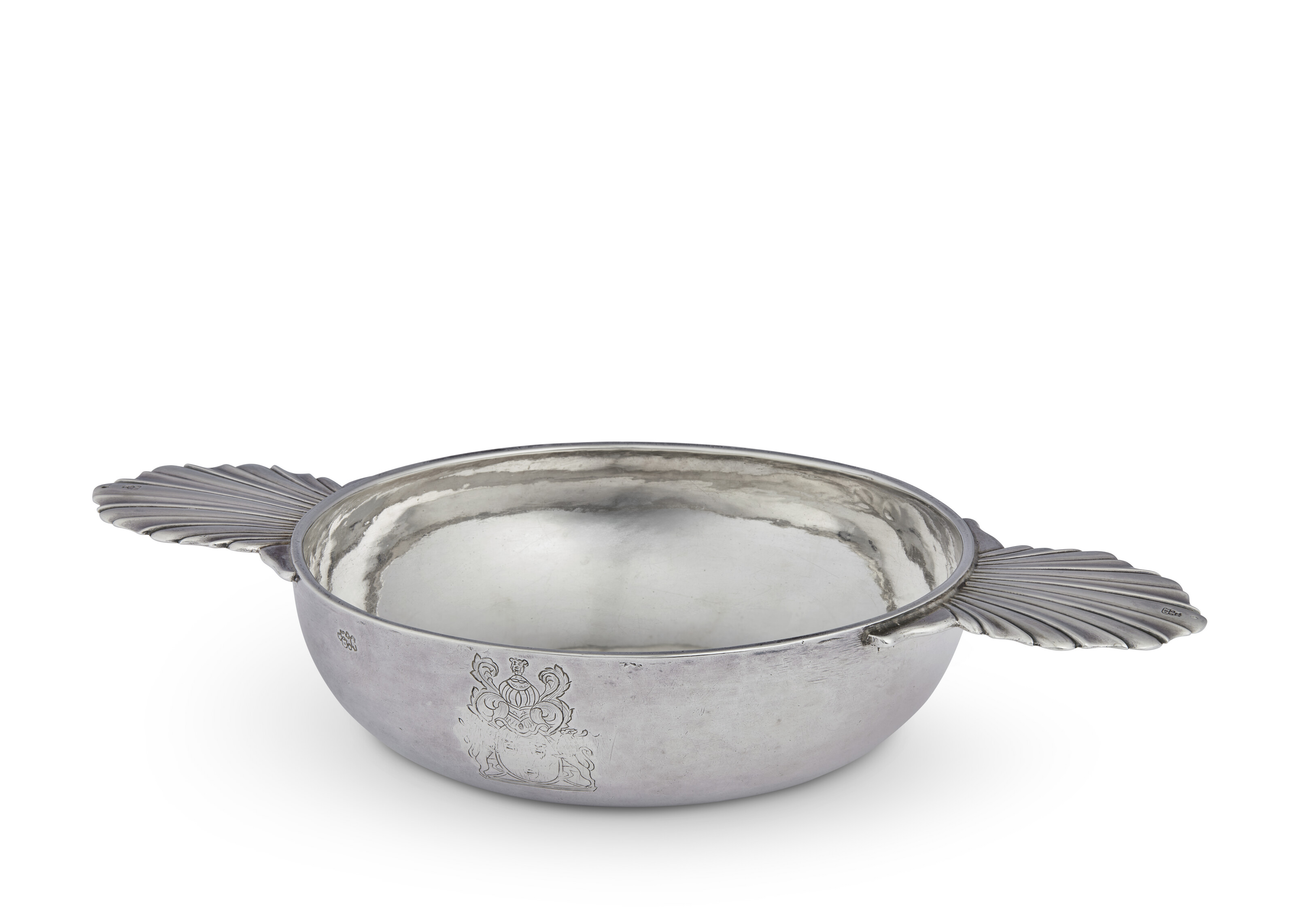 ÉCUELLE OU BOL À SAIGNÉE EN ARGENT D'ÉPOQUE LOUIS XV