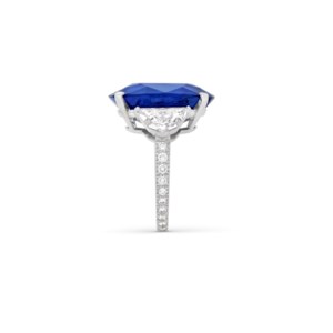 SAPPHIRE AND DIAMOND RING, MONTURE BOUCHERON | Christie's