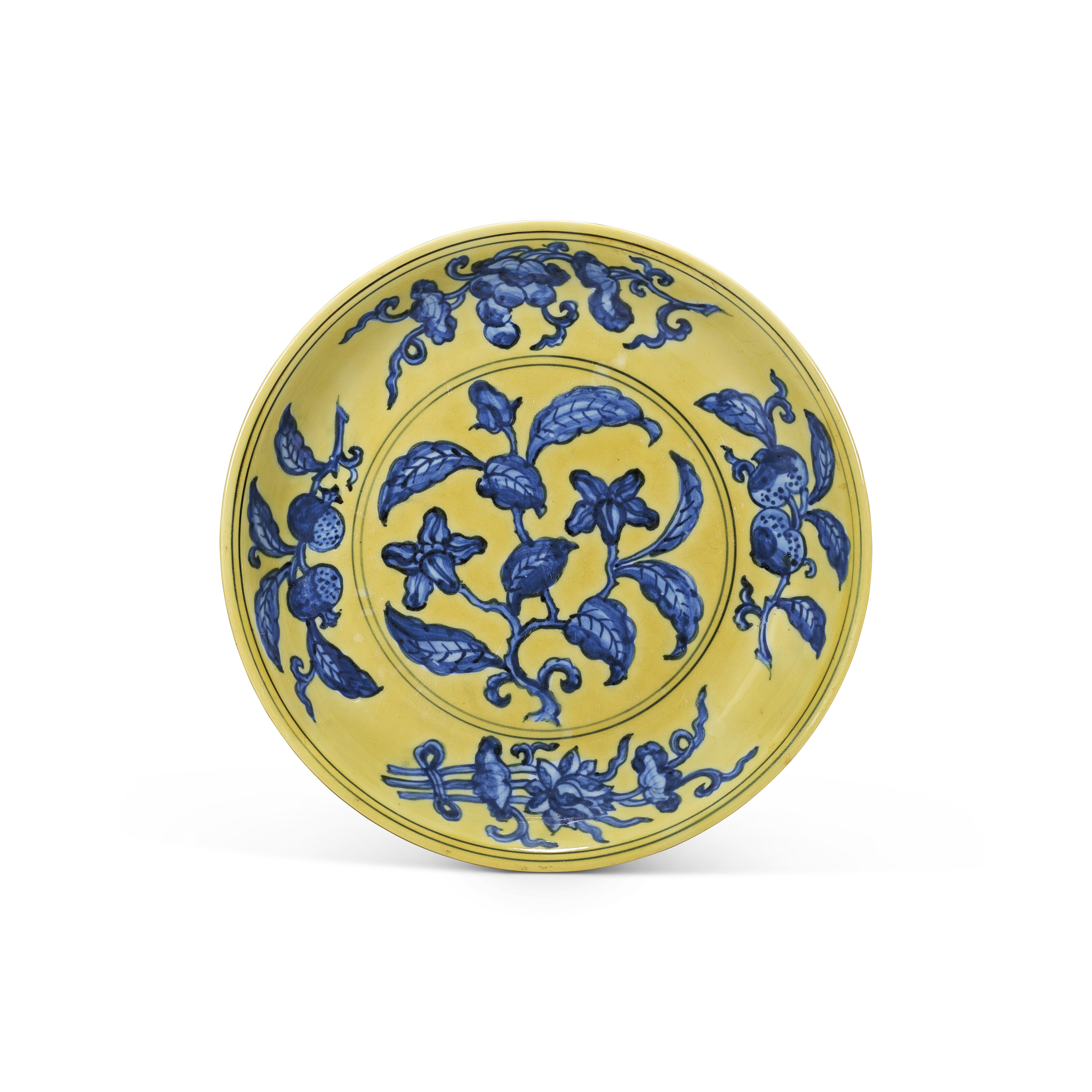 A YELLOW-GROUND BLUE AND WHITE 'GARDENIA' DISH, ZHENGDE SIX