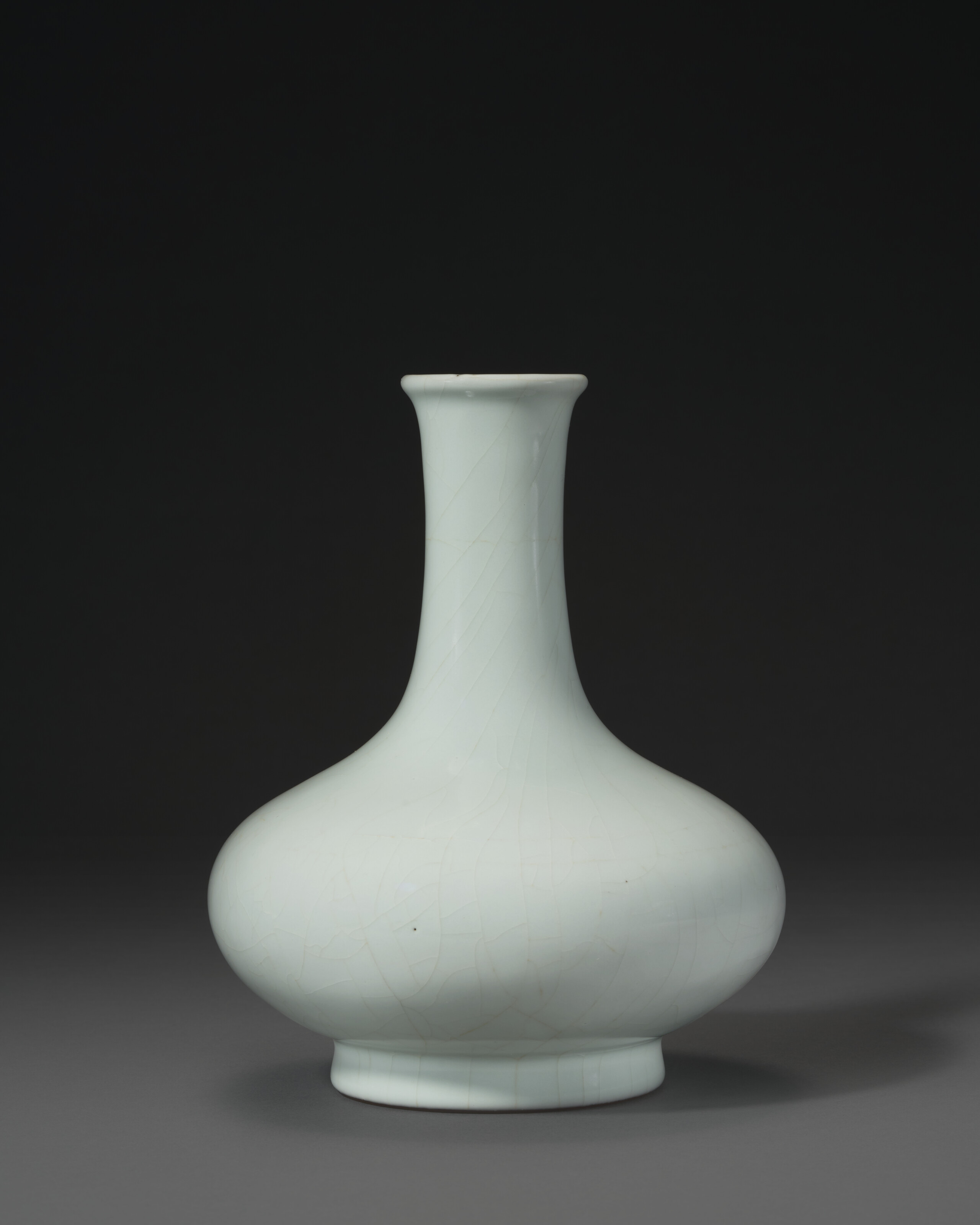 清雍正鬥彩纏枝花卉紋梅瓶雙圈六字楷書款, YONGZHENG SIX-CHARACTER