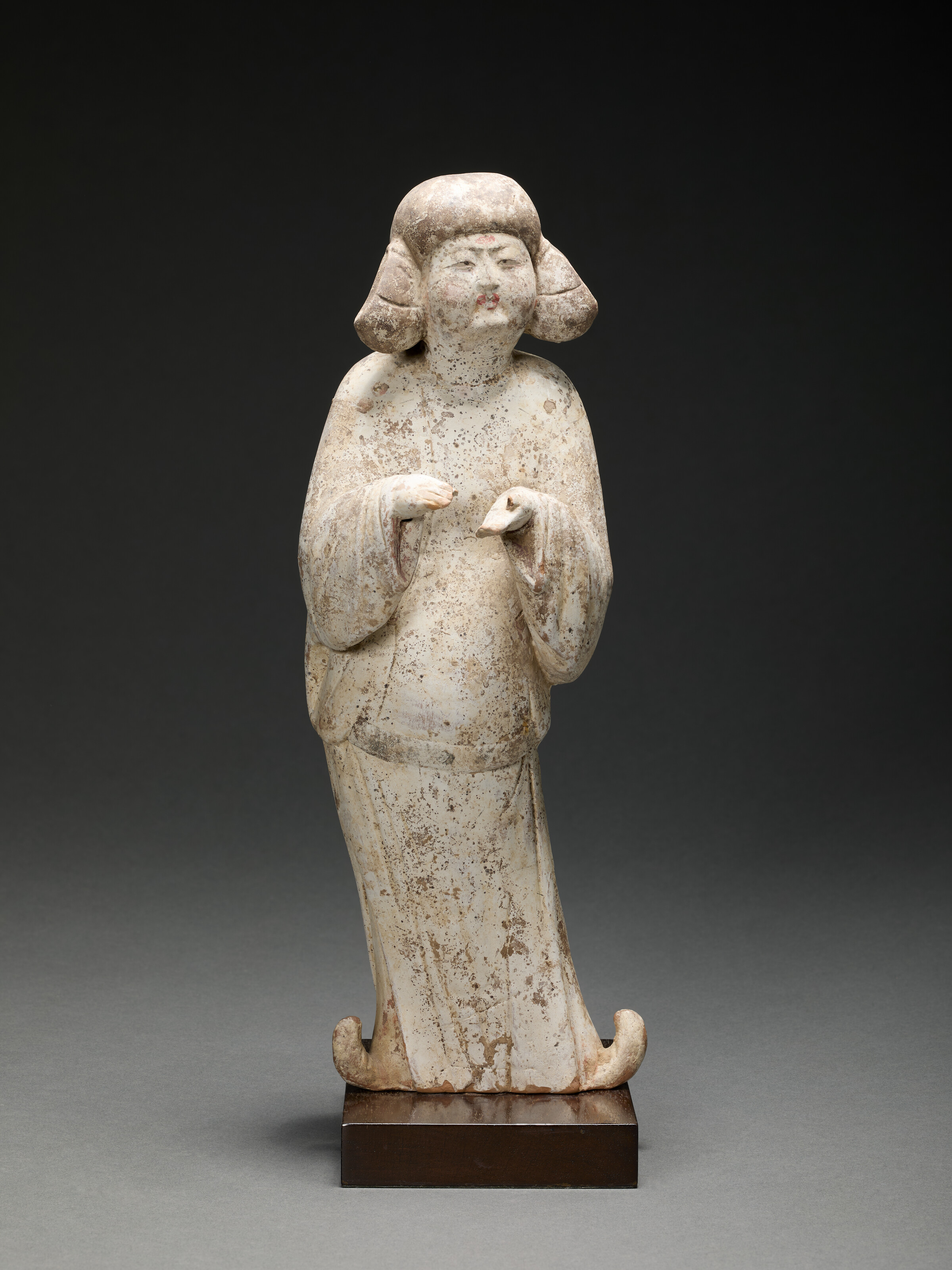 中國唐彩繪陶仕女俑, CHINA, TANG DYNASTY (AD 618-907) | Christie's