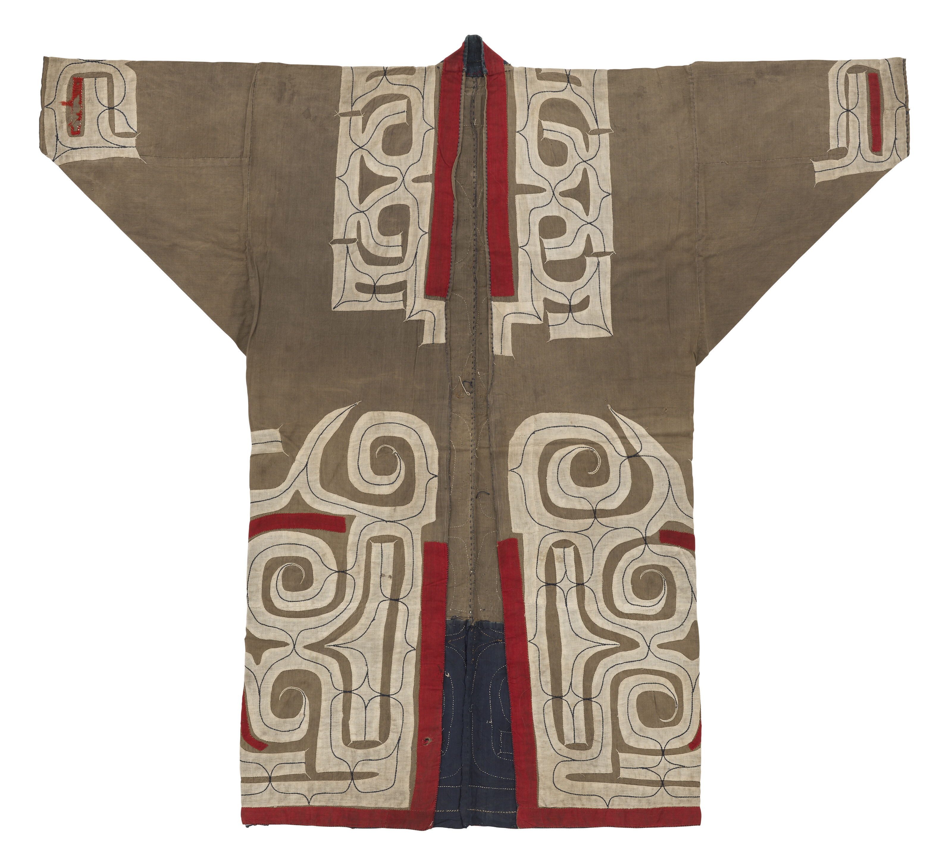 AN AINU COAT (KAPARAMIP/ RUUNPE), 19TH CENTURY | Christie’s