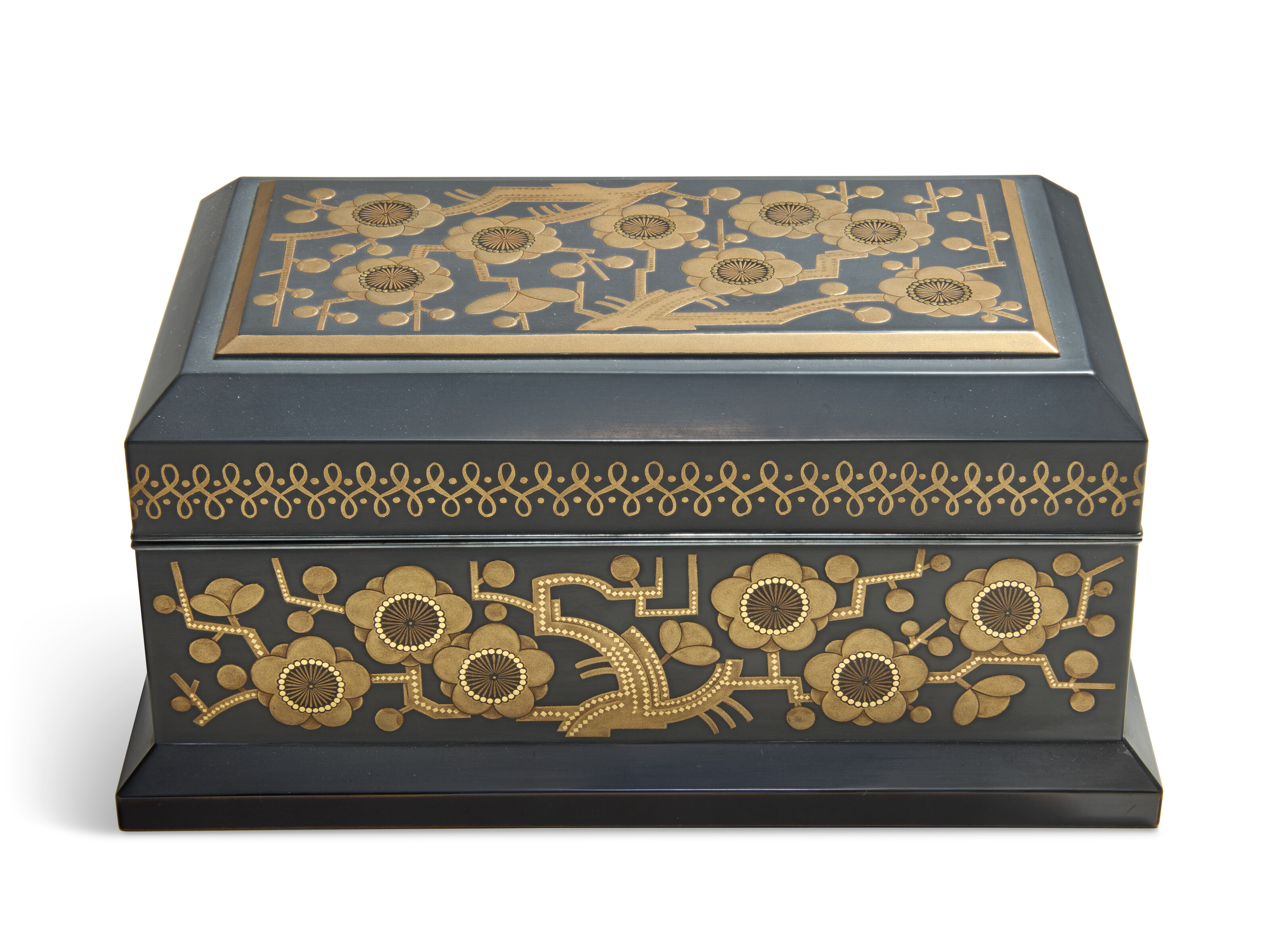 A GROUP OF FIVE LACQUER PLATES, JAPAN, EDO-MEIJI PERIOD (19TH