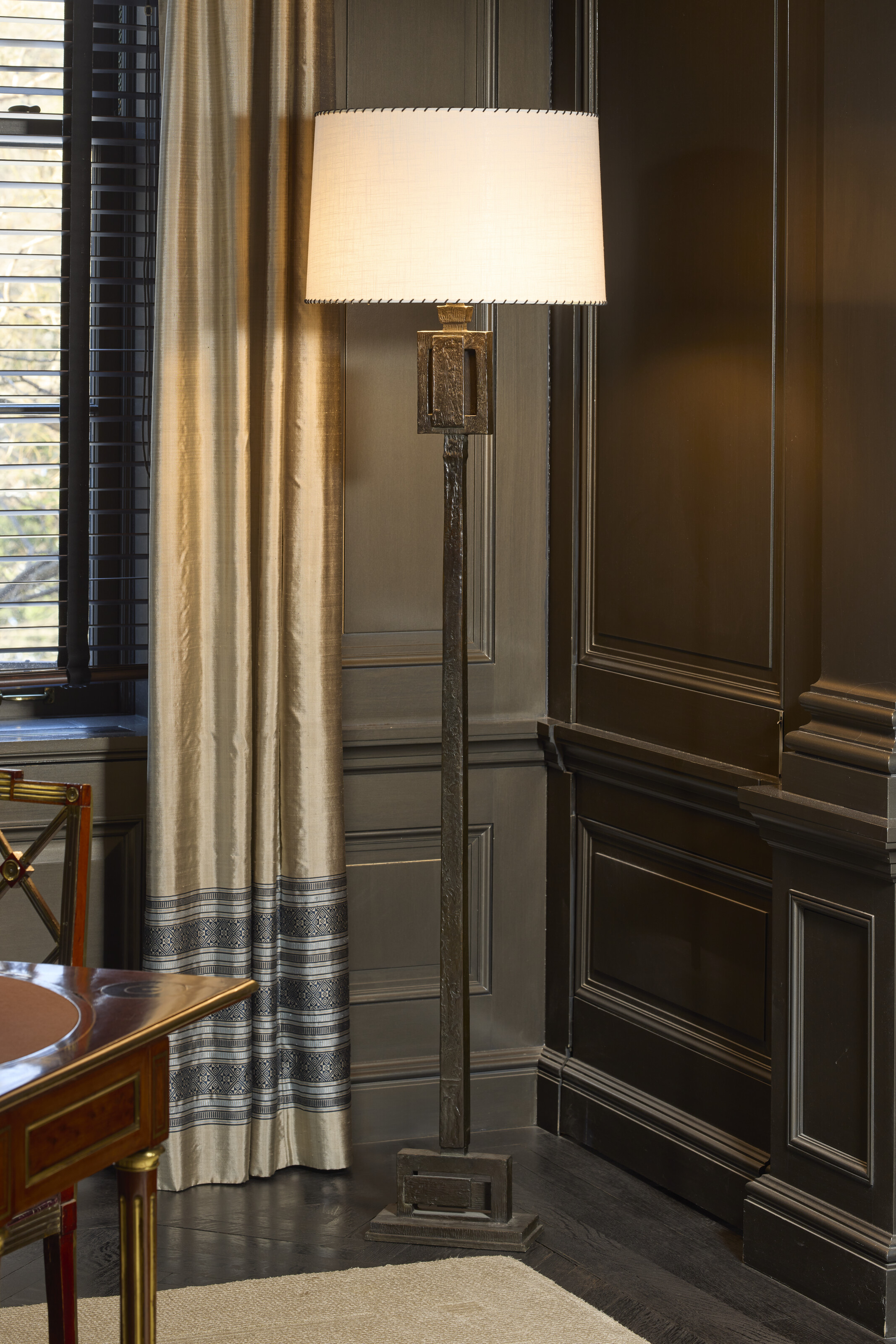 Catalog image of Floor Lamp