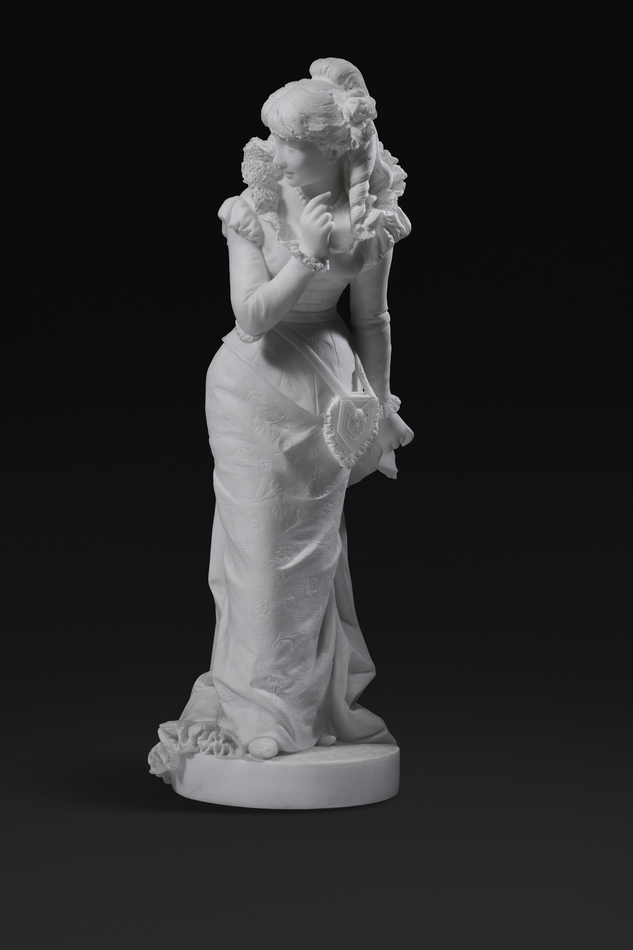 Catalog image of Figure of a maiden