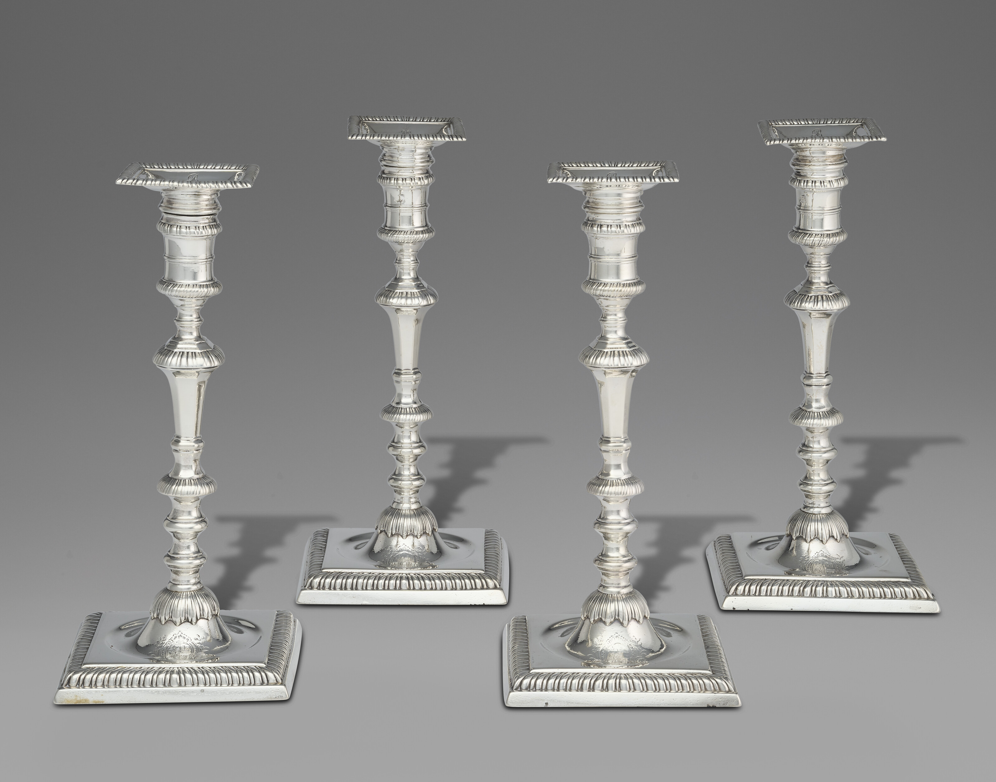 A MEISSEN PORCELAIN PLATE FROM THE 'HANBURY WILLIAMS