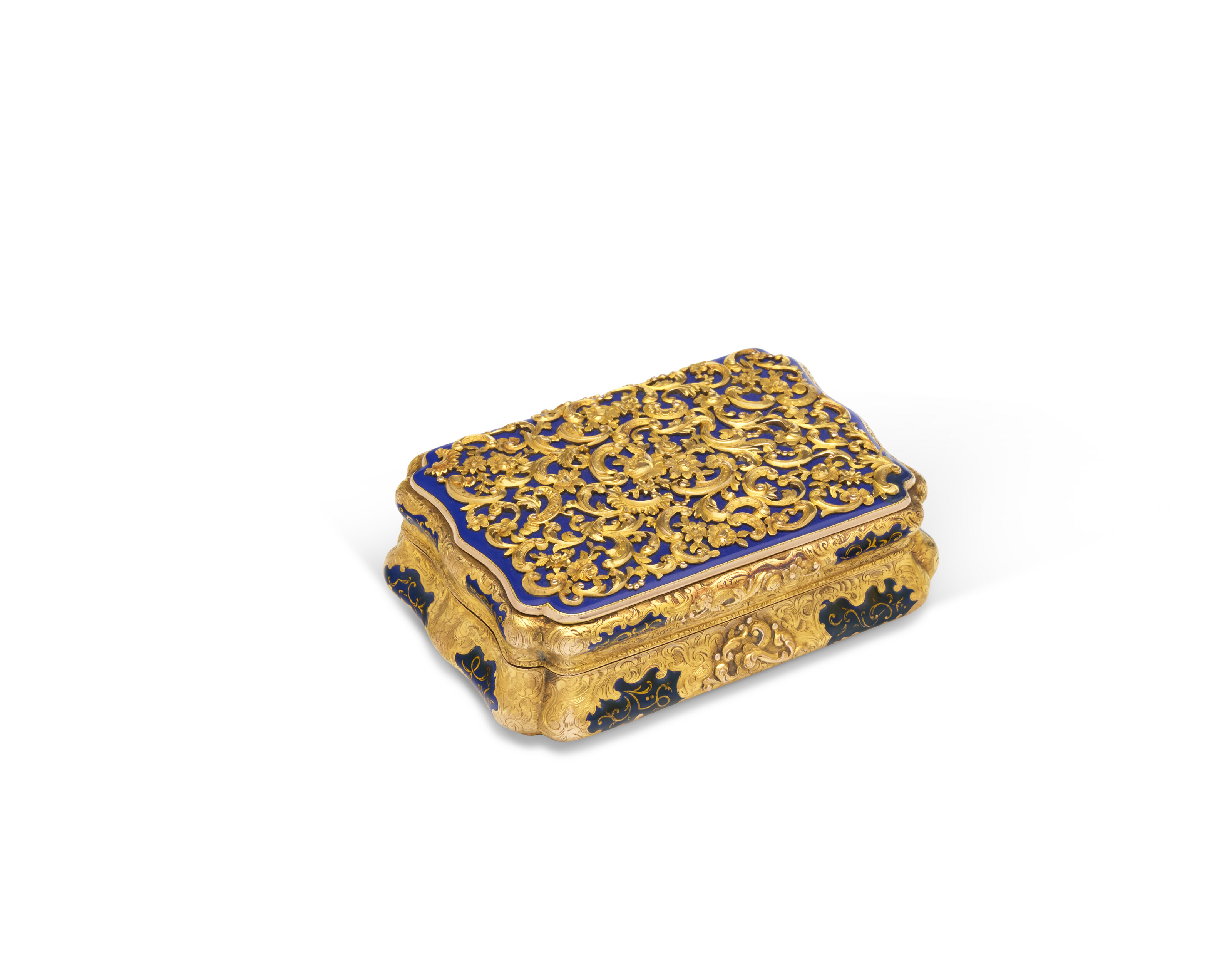 A German gold and enamel table snuff-box, mark of Charles Collins and Sons, Hanau, circa 1850, offered in Collections: le neoclassicisme a travers l'Europe, until 1 April 2026 at Christie's Online