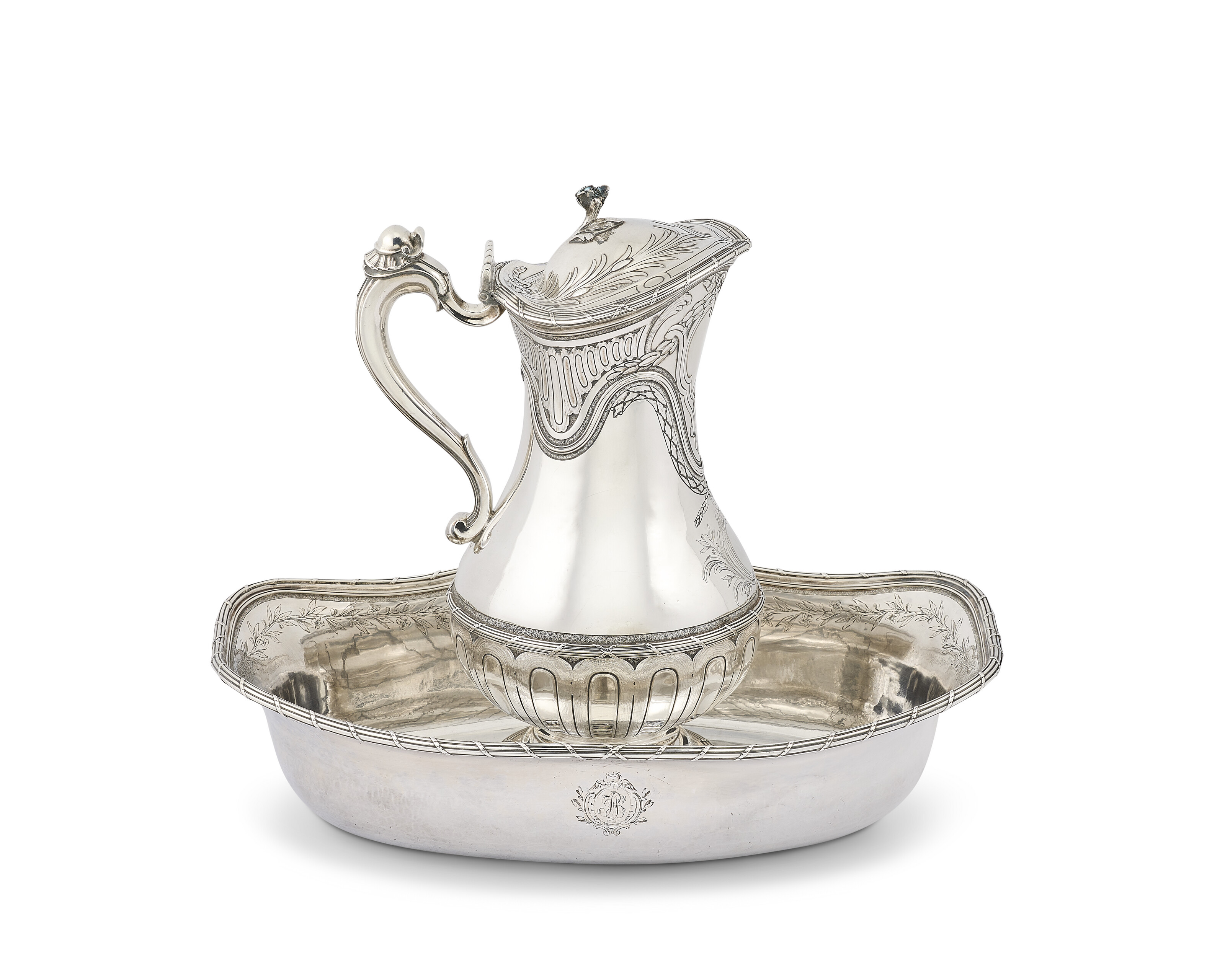 AIGUIÈRE ET SON BASSIN EN ARGENT D'ÉPOQUE LOUIS XV