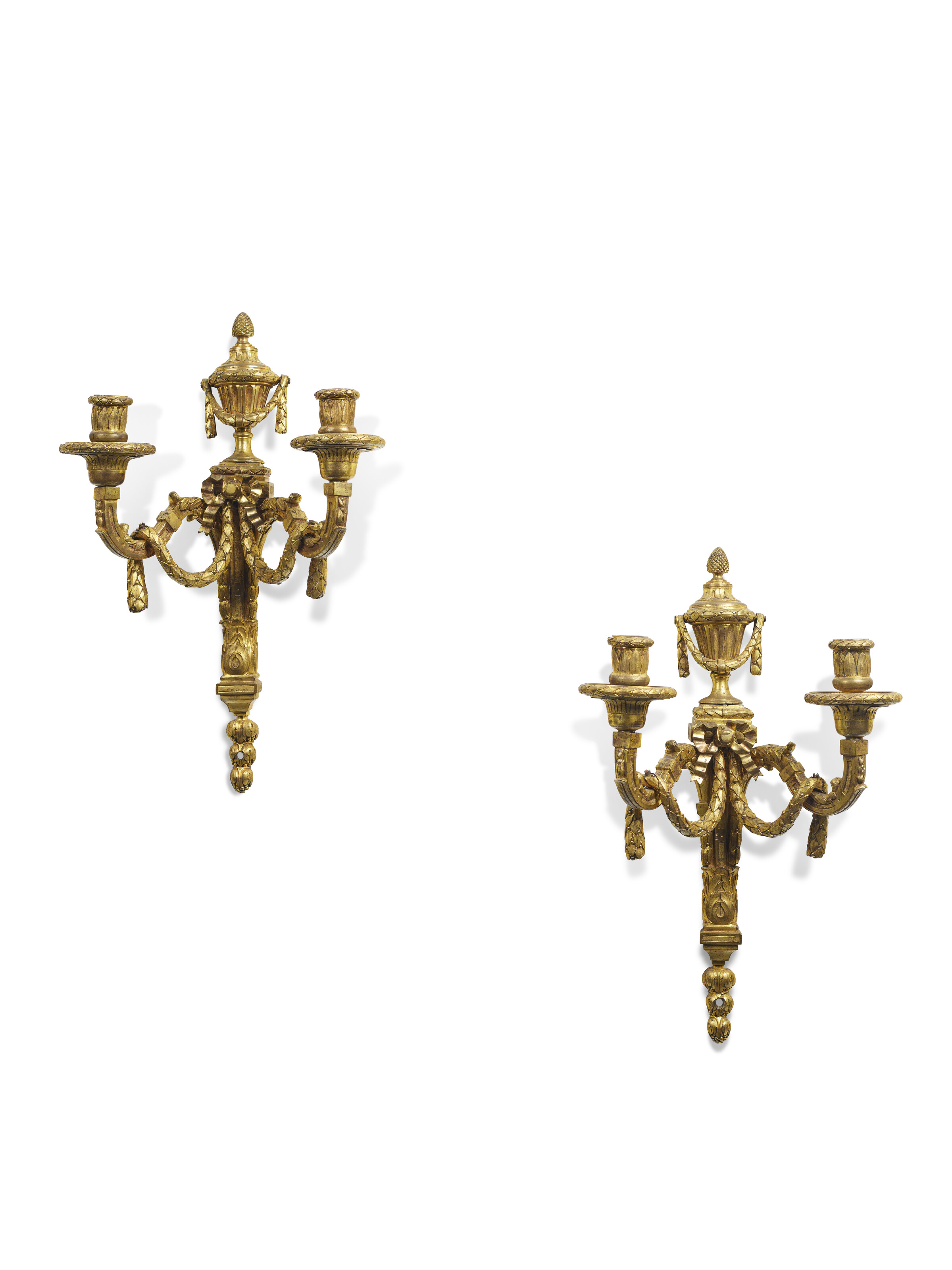 PAIRE D'APPLIQUES D'ÉPOQUE TRANSITION